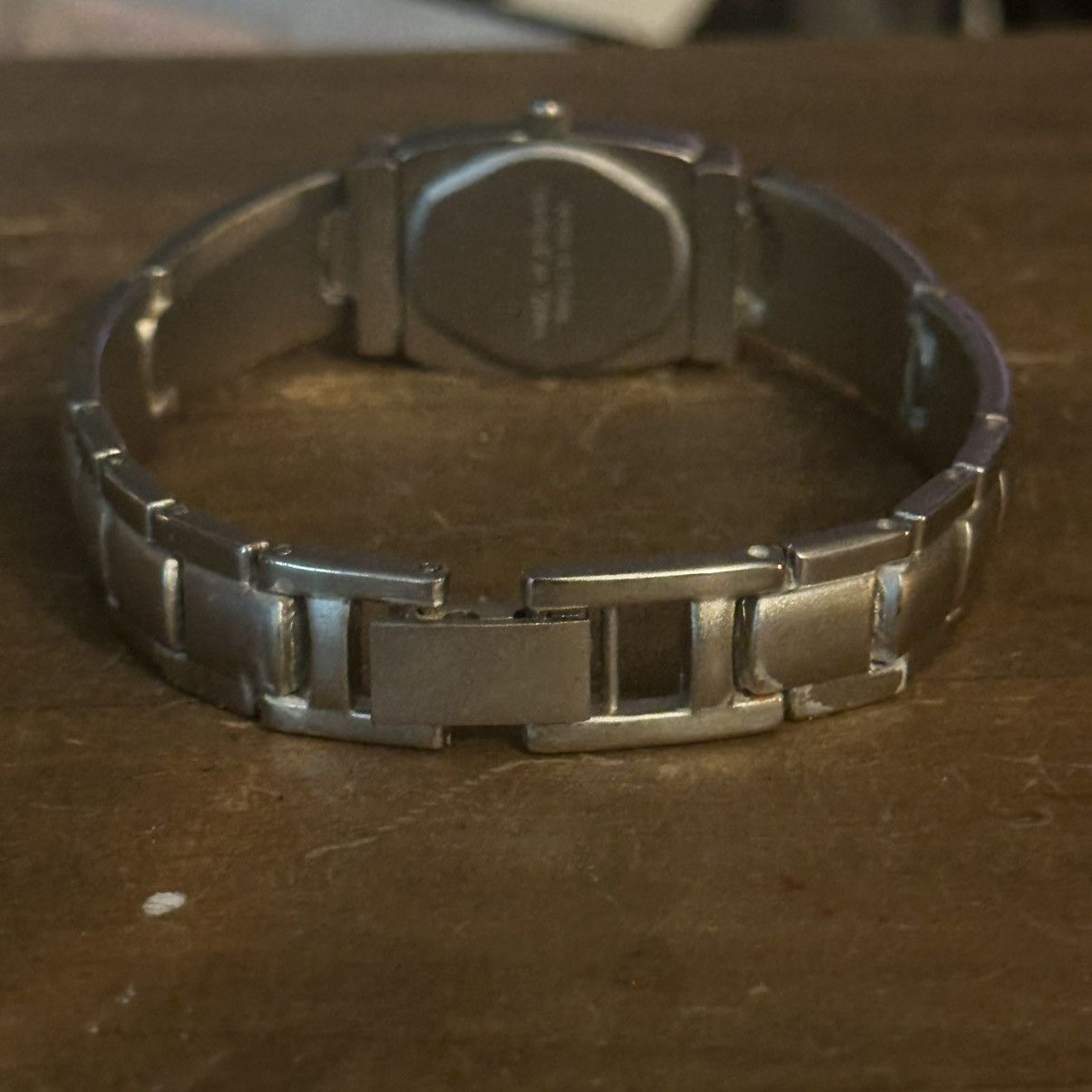 Vintage Vintage silver tone hidden face quartz watch Size ONE SIZE - 9 Thumbnail