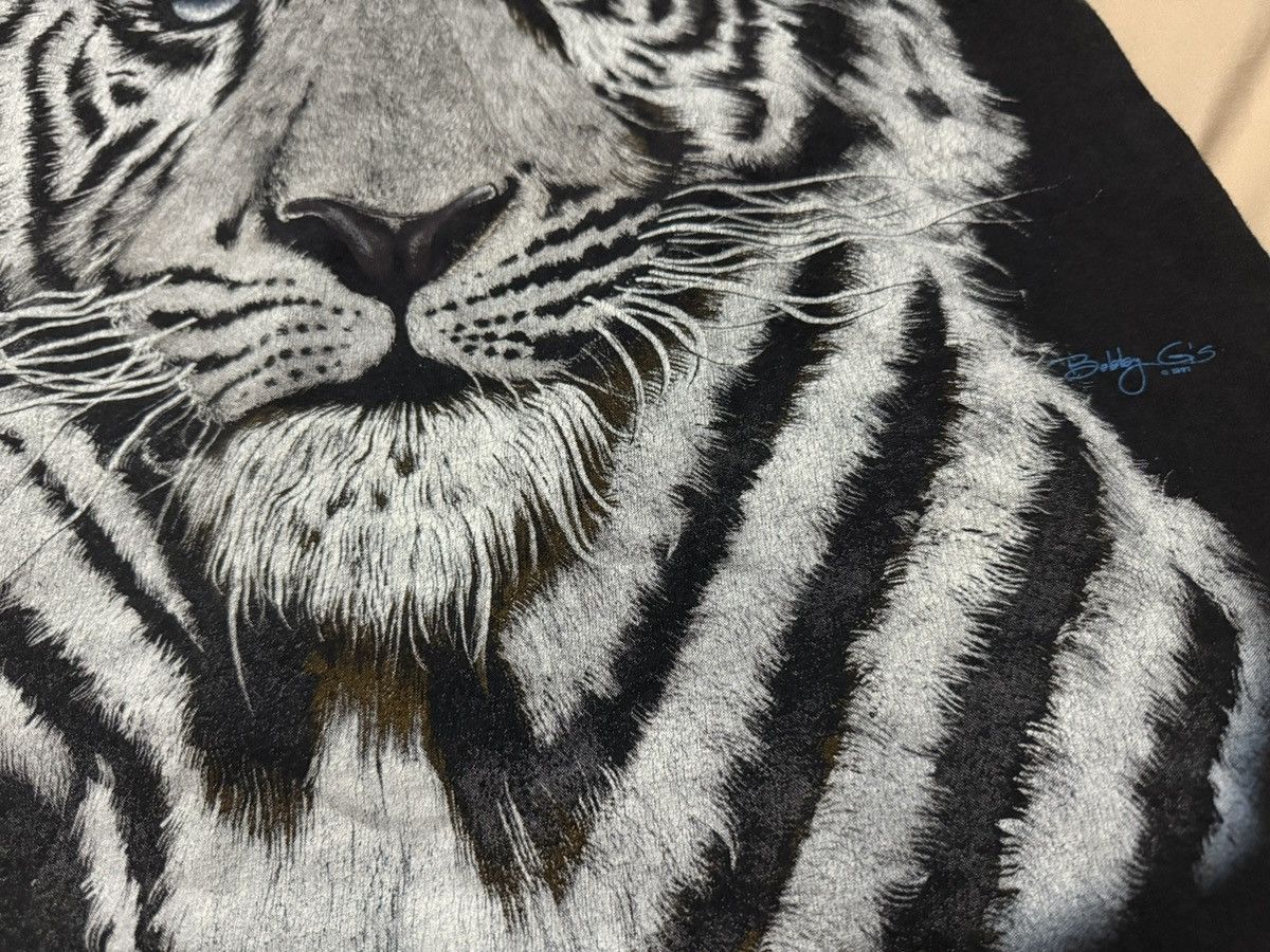 Vintage Vintage 90s White Tiger Big Mega Print T Shirt Size US M / EU 48-50 / 2 - 4 Thumbnail