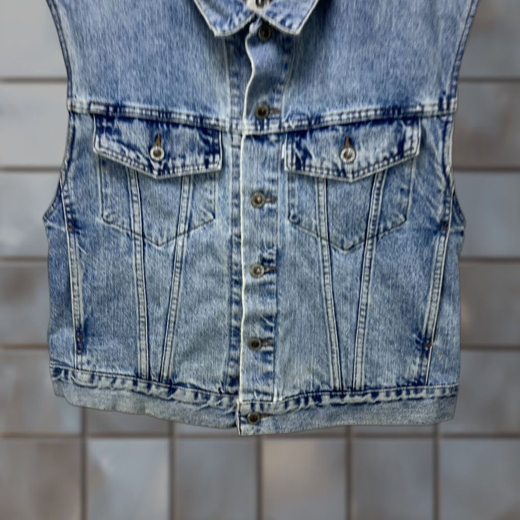 Levi's VINTAGE Levi's Denim Vest Jacket M Blue 90s Levis Silver Tab Men Shirt Size US M / EU 48-50 / 2 - 1 Thumbnail