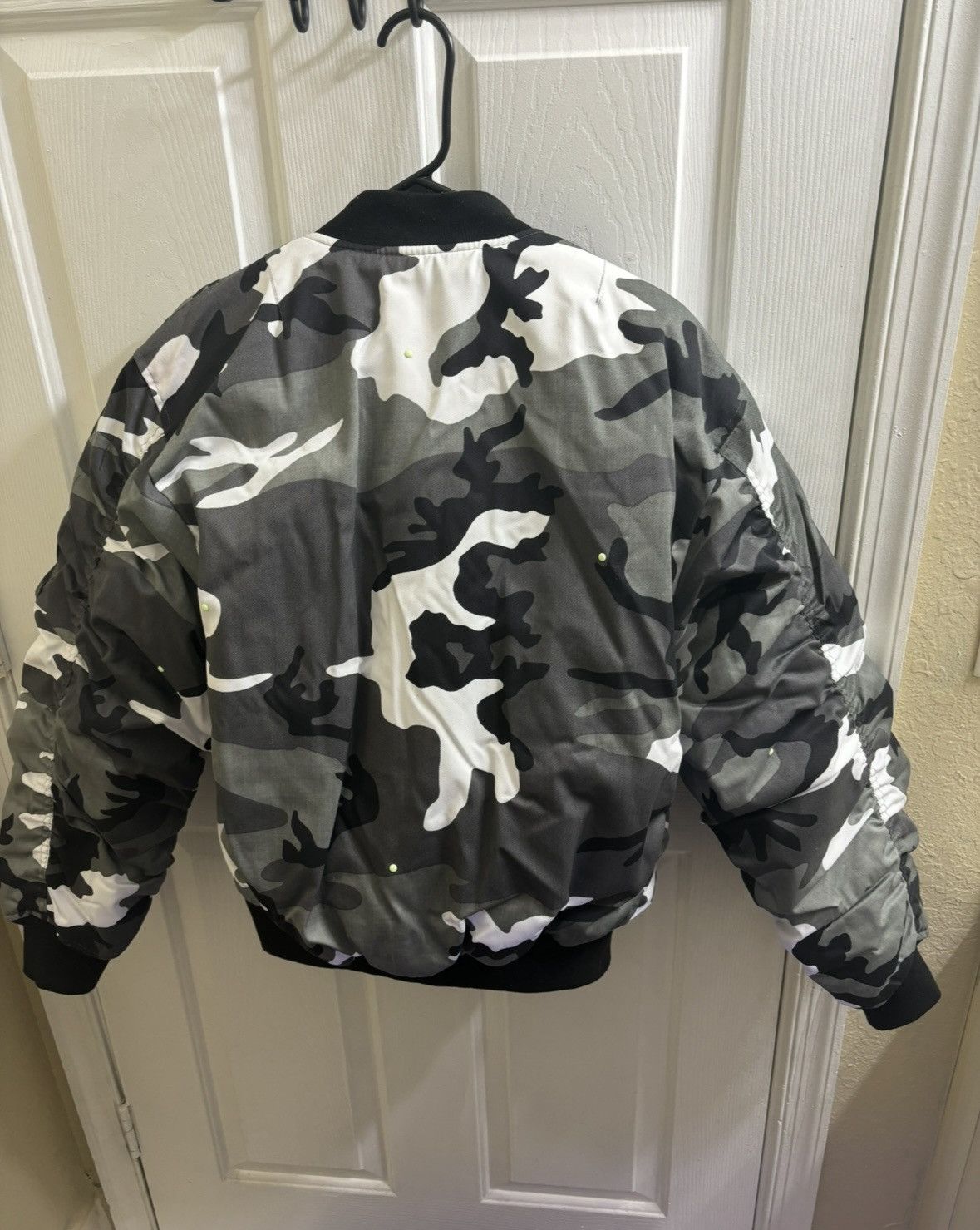 Other ALL WAR NO PEACE (LED LIGHT BOMBER JACKET Size US M / EU 48-50 / 2 - 3 Thumbnail