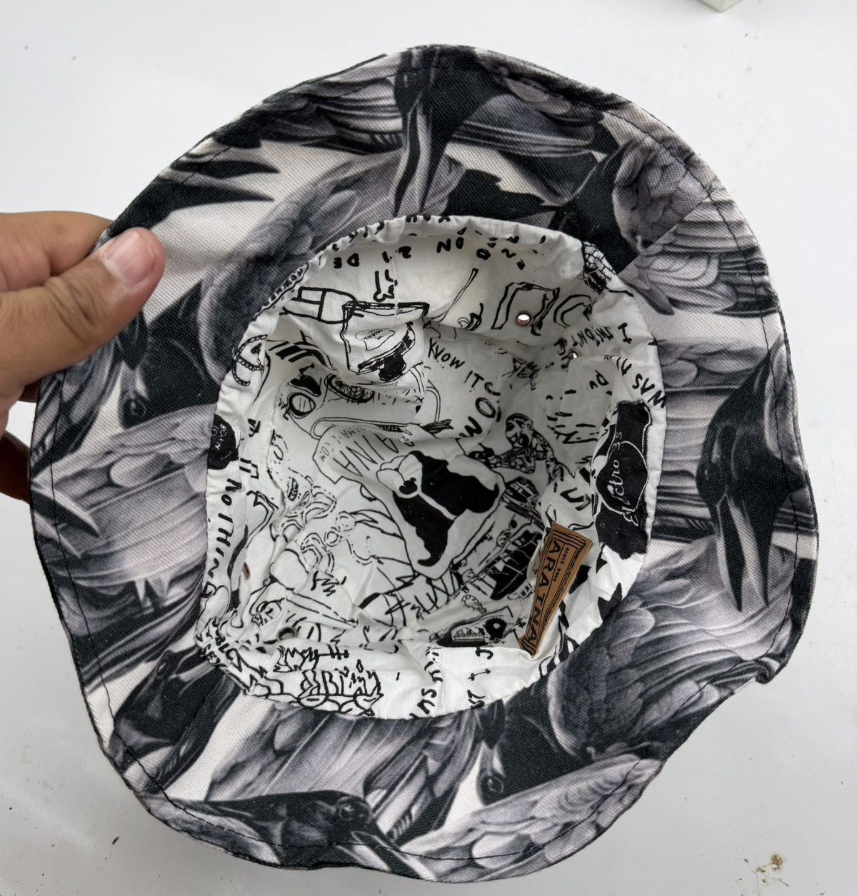 Japanese Brand araina full print bucket hat tc53 Size ONE SIZE - 4 Thumbnail