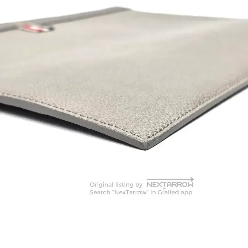 Thom Browne Thom Browne Pebble-textured clutch bag Size ONE SIZE - 4 Thumbnail