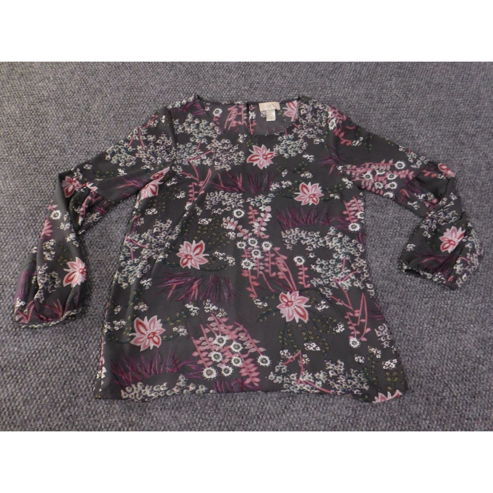 Loft LOFT Blouse Womens Medium Gray Floral Long Sleeve Lightweight Casual Shirt Camisole Lightweight Regular SS Rounds Size M / US 6-8 / IT 42-44 - 2 Thumbnail