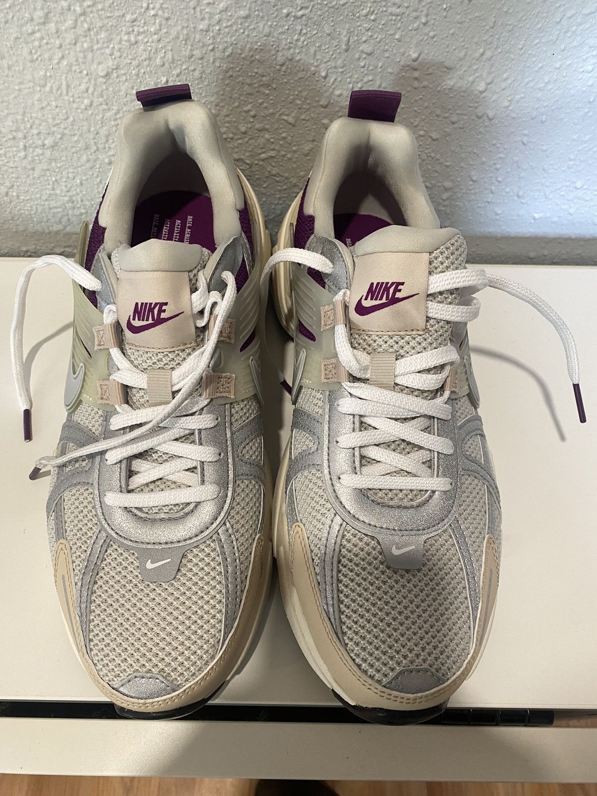 Nike Nike V2K Run Prm "Light Bone" sneakers size 10 Size US 10 / IT 40 - 2 Thumbnail