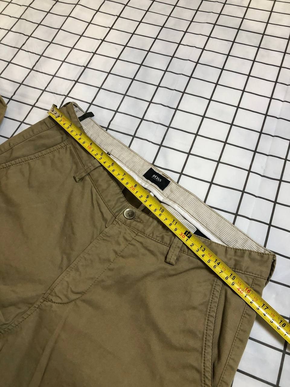 Hugo Boss HUGO Boss Sand Straight Leg Chino Size US 32 / EU 48 - 10 Thumbnail