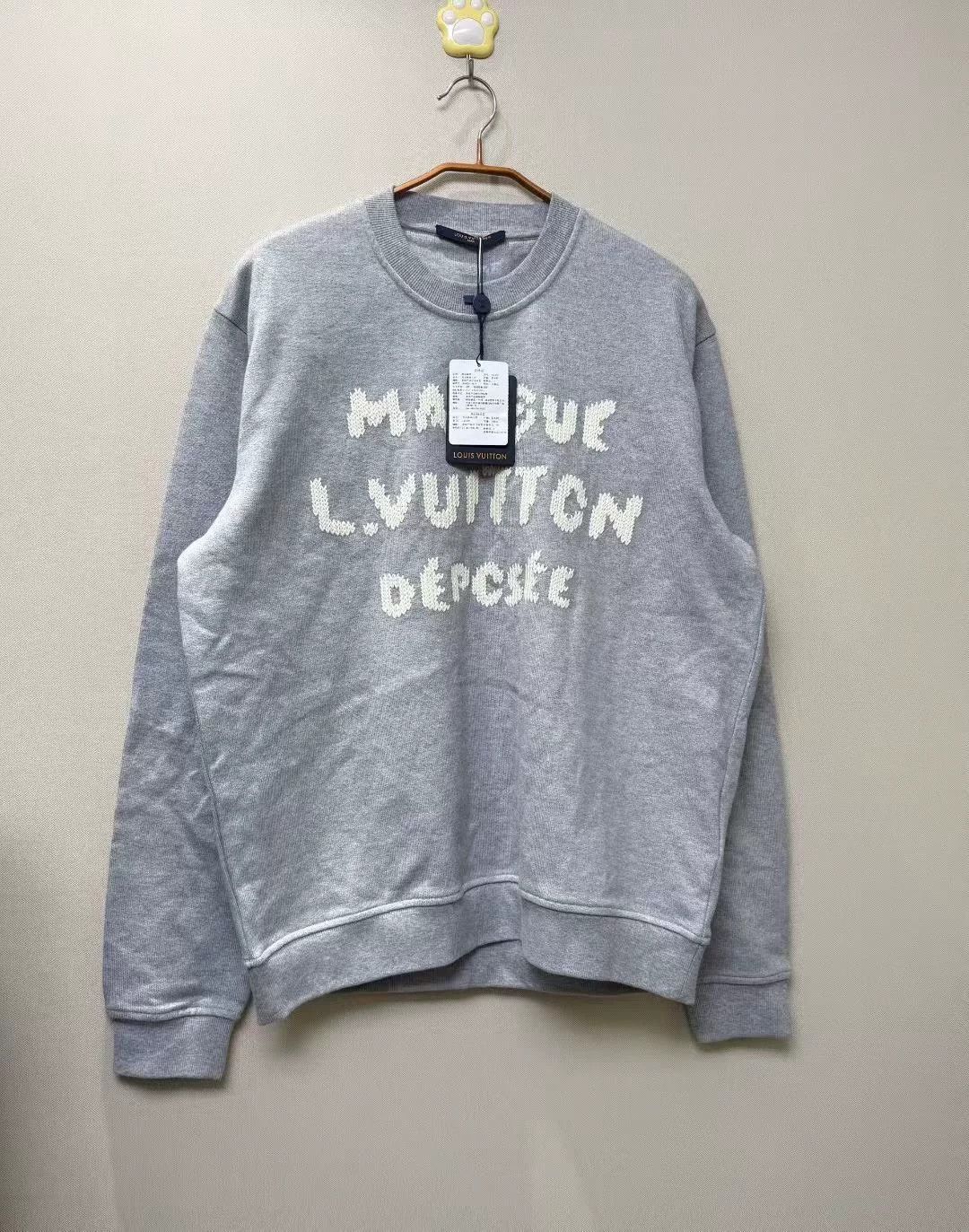 Louis Vuitton Louis Vuitton 26SS Embroidered Letter Sweater Size US XXL / EU 58 / 5 - 1 Thumbnail