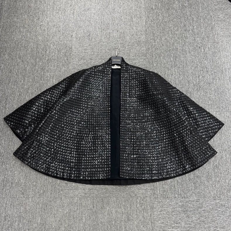Lanvin Lanvin Runway Sequin Cape-yf Size US M / EU 48-50 / 2 - 1 Thumbnail