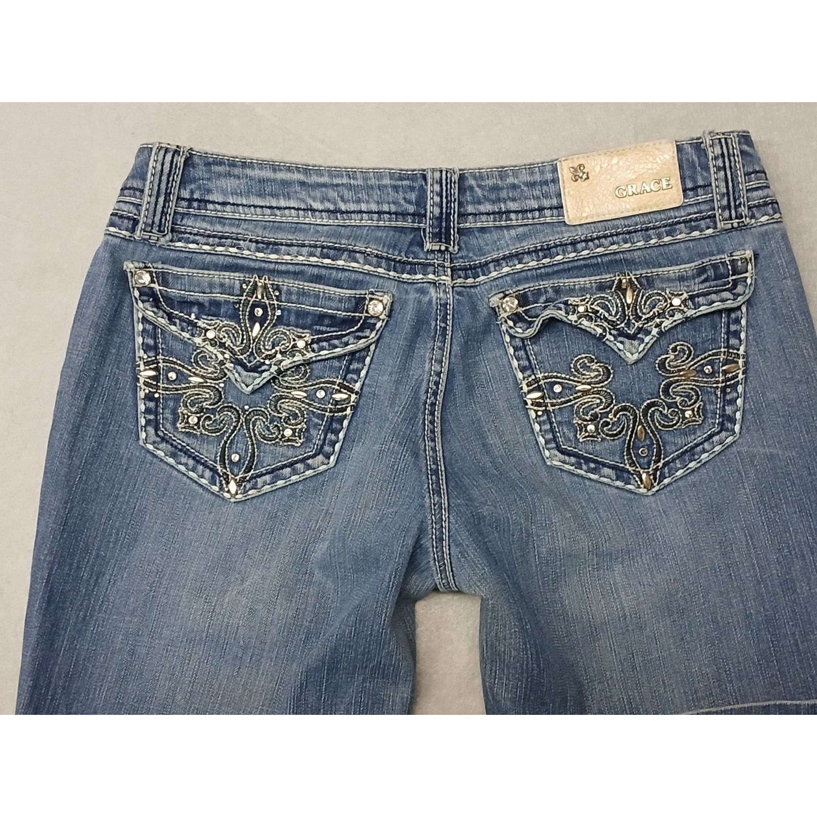 Grace in LA Grace in LA (28) Boot Cut Embroidered Flap Pockets Jeans Size 28" / US 6 / IT 42 - 12 Thumbnail