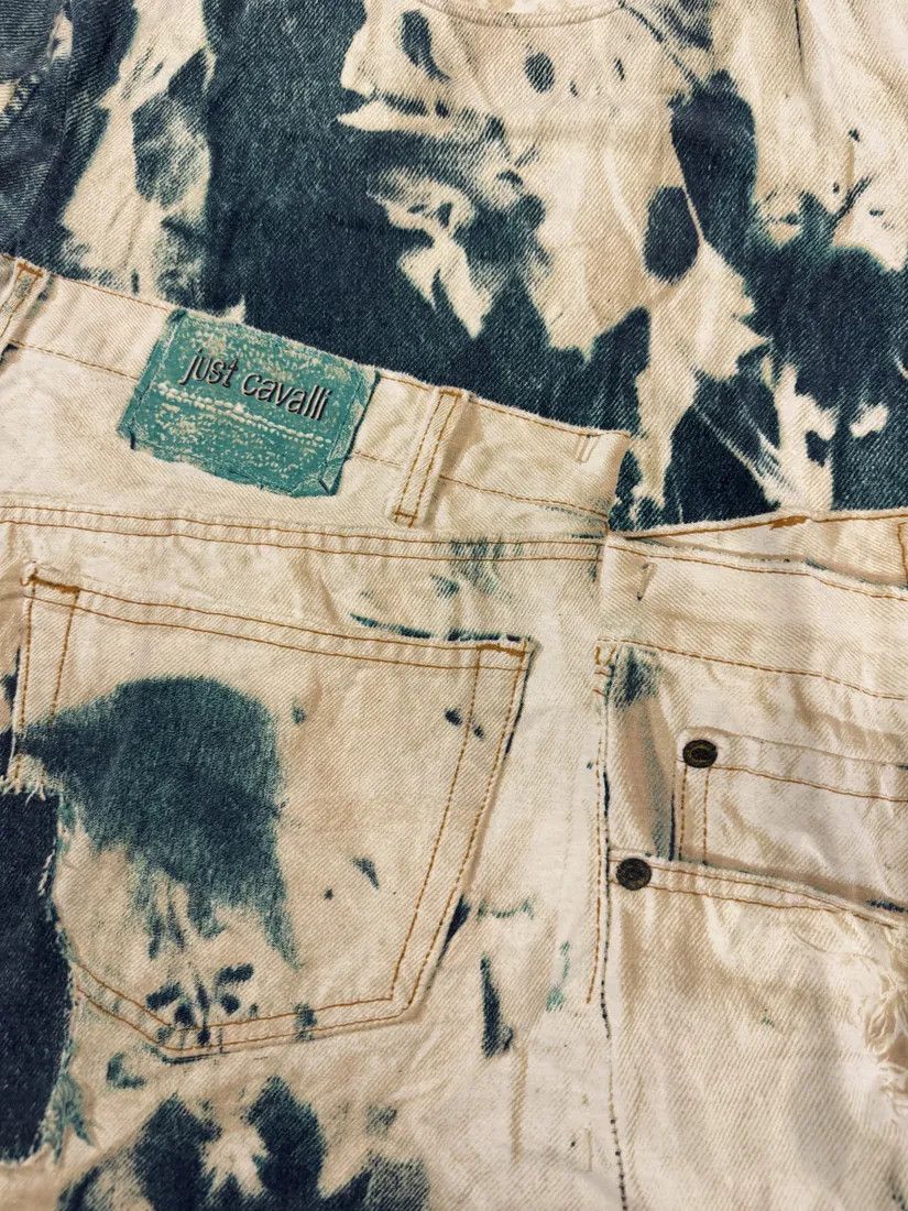 Designer × Just Cavalli × Vintage 2000s Cavalli Trompe L’oeil White & Green T-Shirt Size US M / EU 48-50 / 2 - 9 Thumbnail