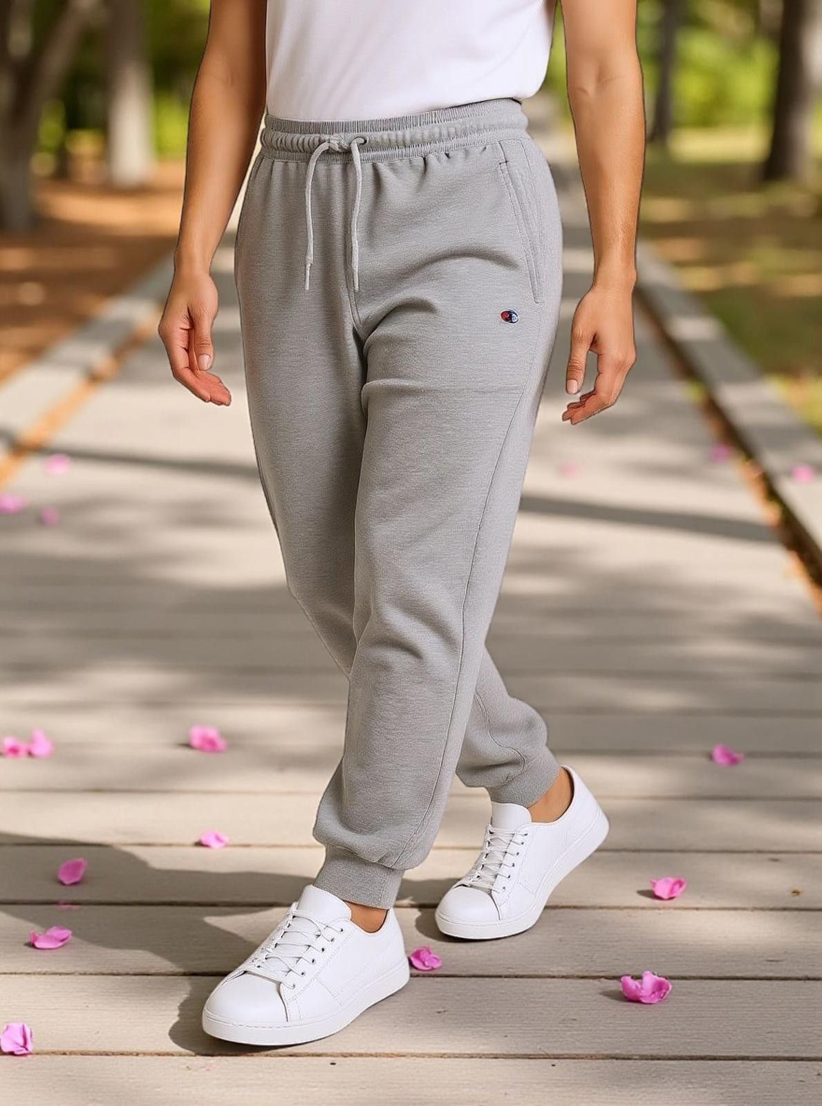 Champion Champion Sweatpants - Comfortable Activewear Lounge Size ONE SIZE - 1 Thumbnail