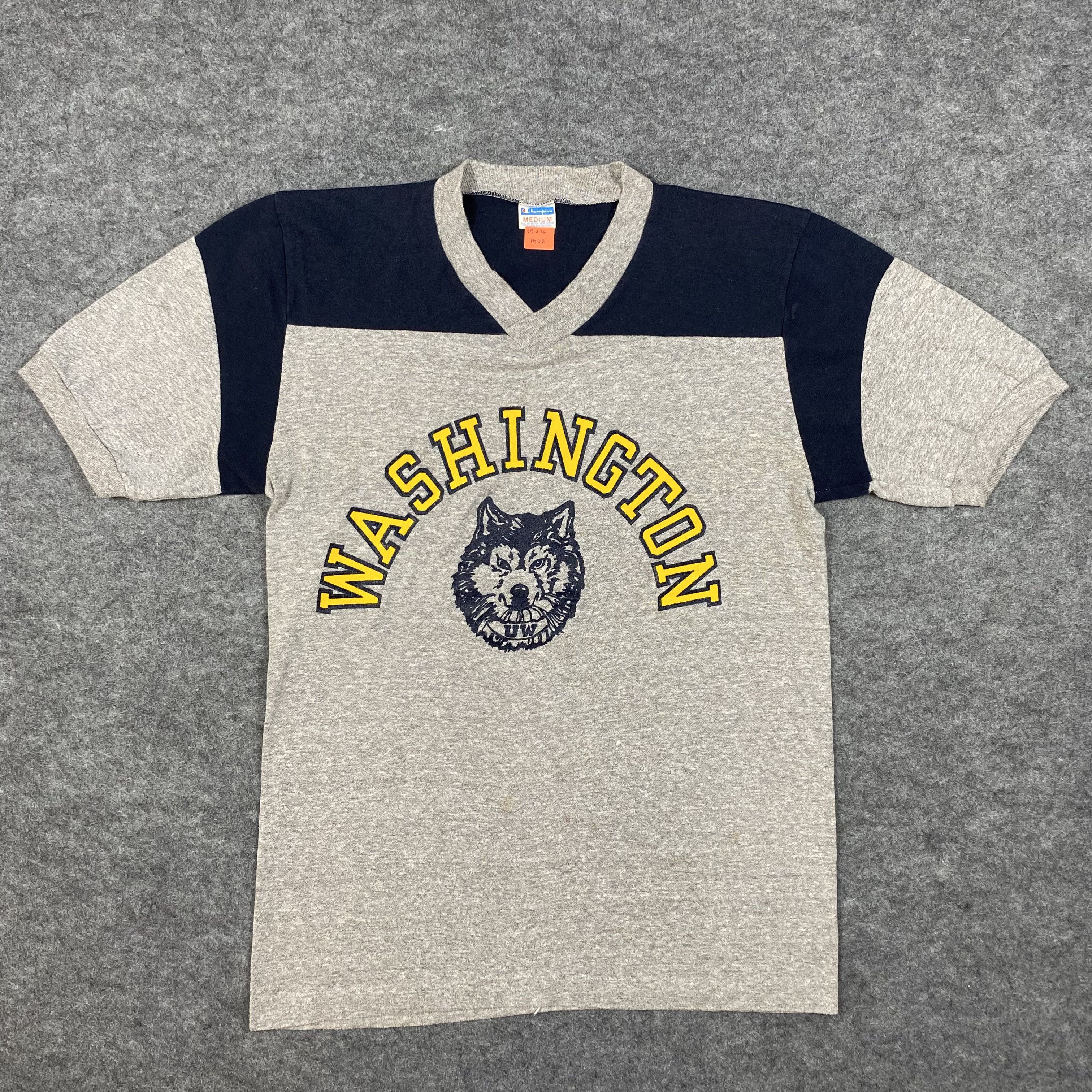 Champion Vintage Champion Washington Huskies V-Neck T-Shirt-M048 Size US M / EU 48-50 / 2 - 1 Thumbnail