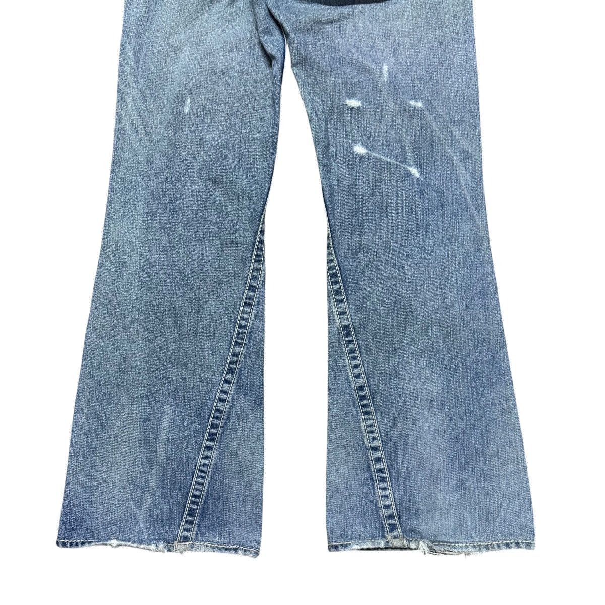 True Religion True Religion Joey Big T Distressed Denim Flare Jeans Size US 31 - 14 Thumbnail