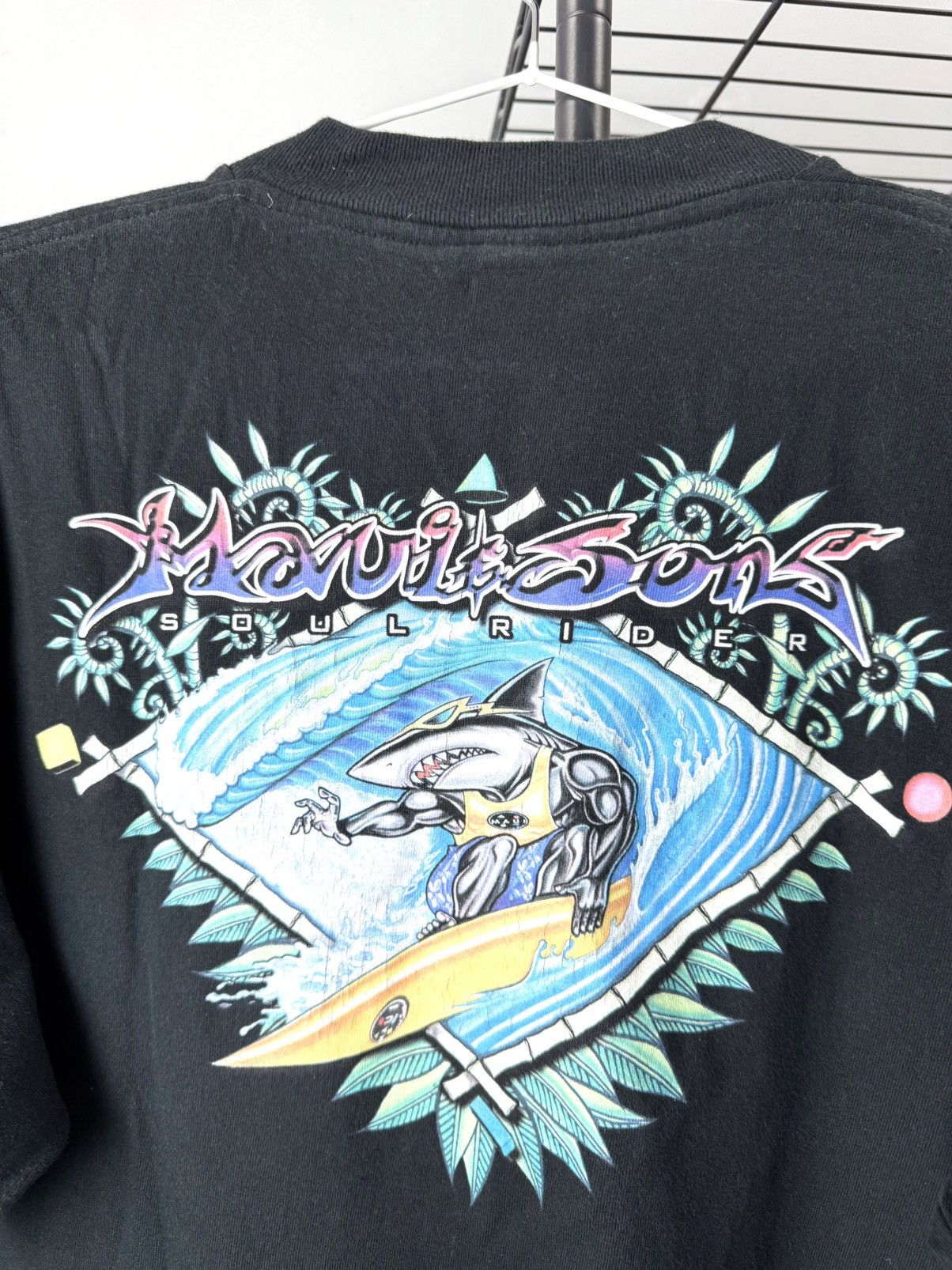 Vintage Rare Vintage 1990’s Maui Shark Surf Style T Shirt Stussy Size US L / EU 52-54 / 3 - 6 Thumbnail