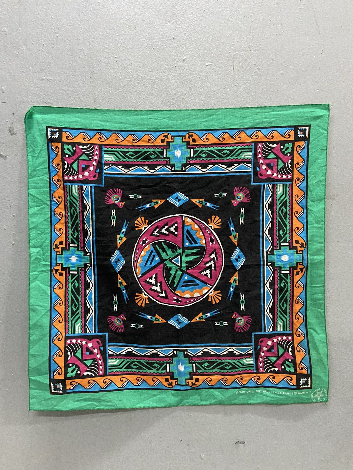 Vintage VINTAGE WAMCRAFT NATIVE AMERICAN THUNDERBIRD BANDANA Size ONE SIZE - 1 Thumbnail
