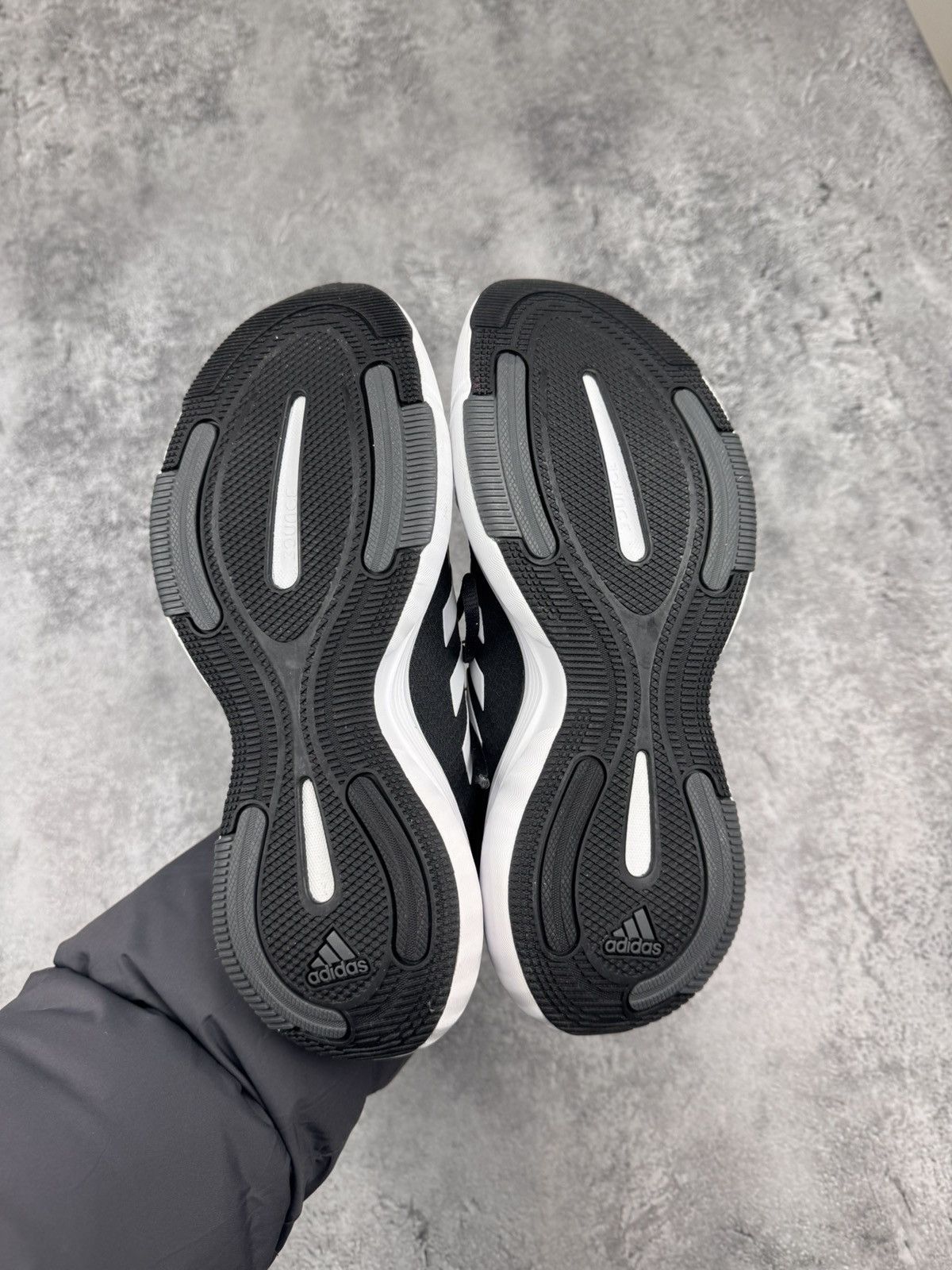 Adidas Adidas Response 2.0 Men NWT Black White Running Shoes Size US 7.5 / EU 40-41 - 6 Thumbnail