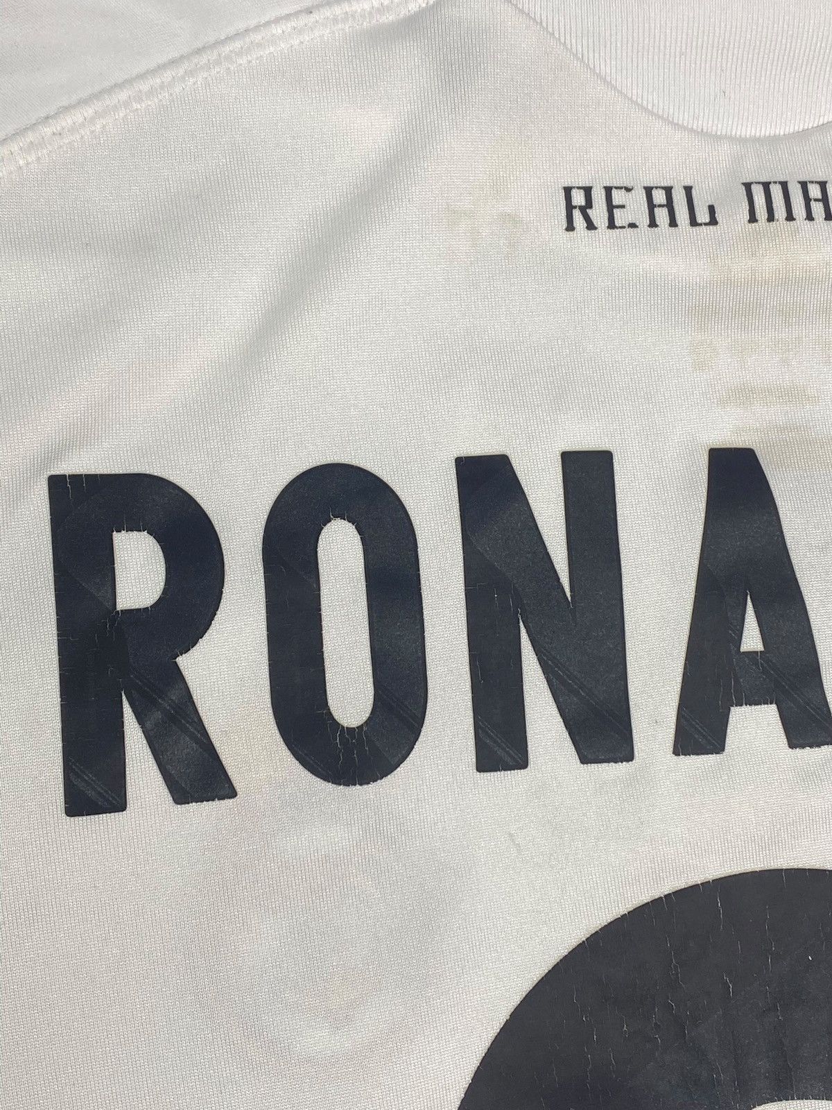 Adidas #9 Ronaldo Real Madrid 2009 Adidas Soccer Jersey Size US M / EU 48-50 / 2 - 20 Thumbnail
