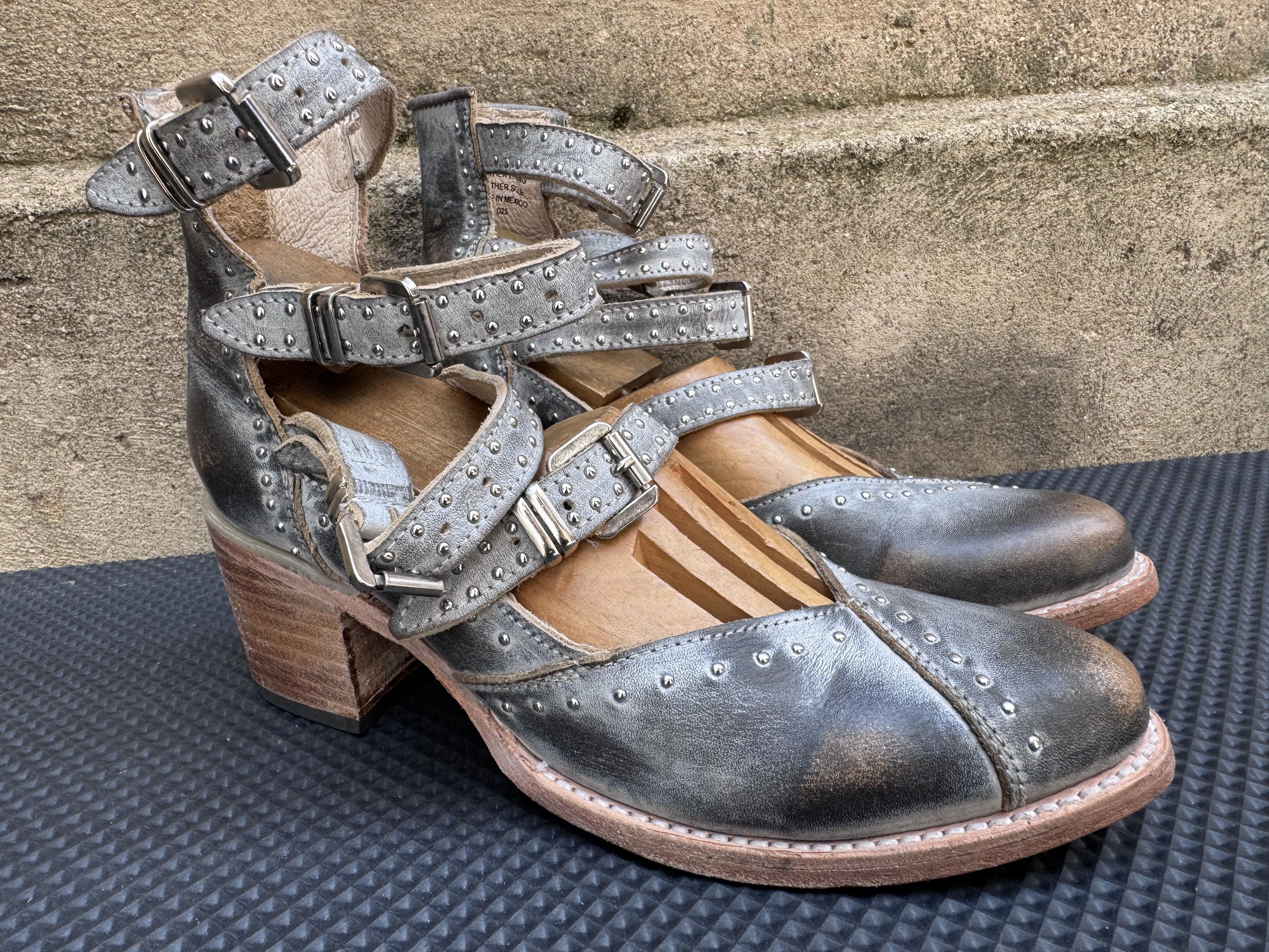 FREEBIRD Freebird Felicity Bootie/Boot/Shootie Ice Gray Size US 8 / IT 38 - 2 Thumbnail