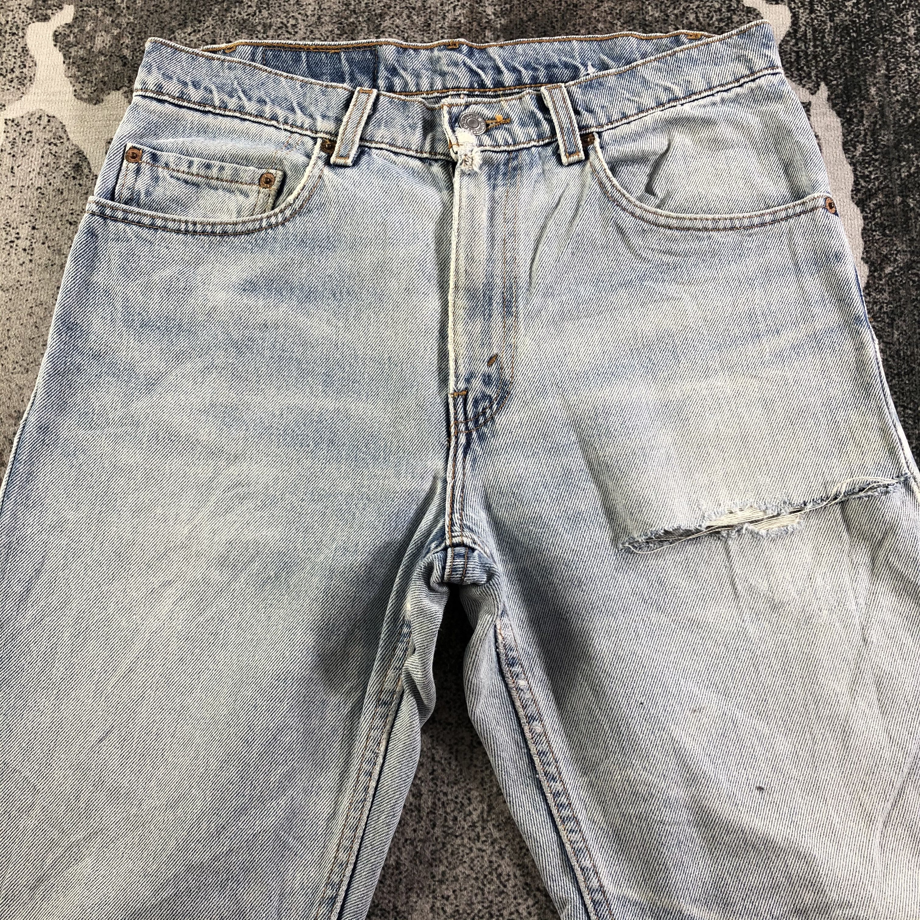 Levi's Vintage 90s Levis 505 Jeans Light Wash Denim KJ3107 Size US 30 / EU 46 - 3 Thumbnail