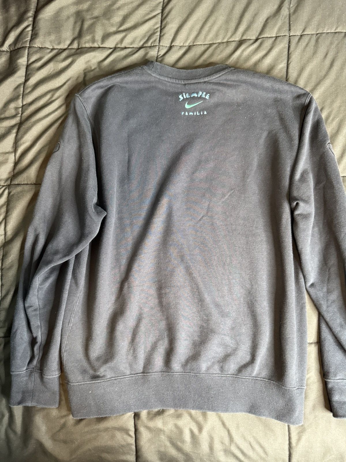 Nike Nike Sportswear Club “Siempre Familia” Sweatshirt Size US M / EU 48-50 / 2 - 6 Thumbnail
