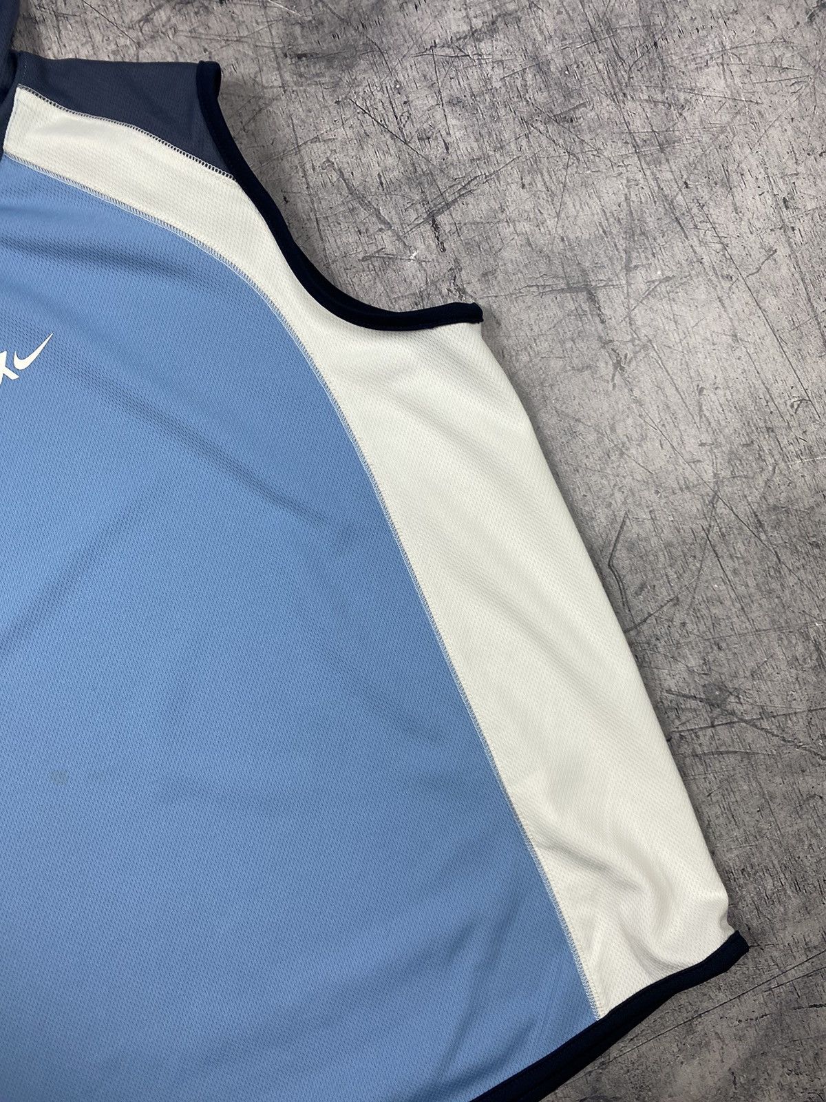 Nike × Vintage Vintage Nike Air Max Drill Y2K Tee T Shirt Size M Size US M / EU 48-50 / 2 - 6 Thumbnail