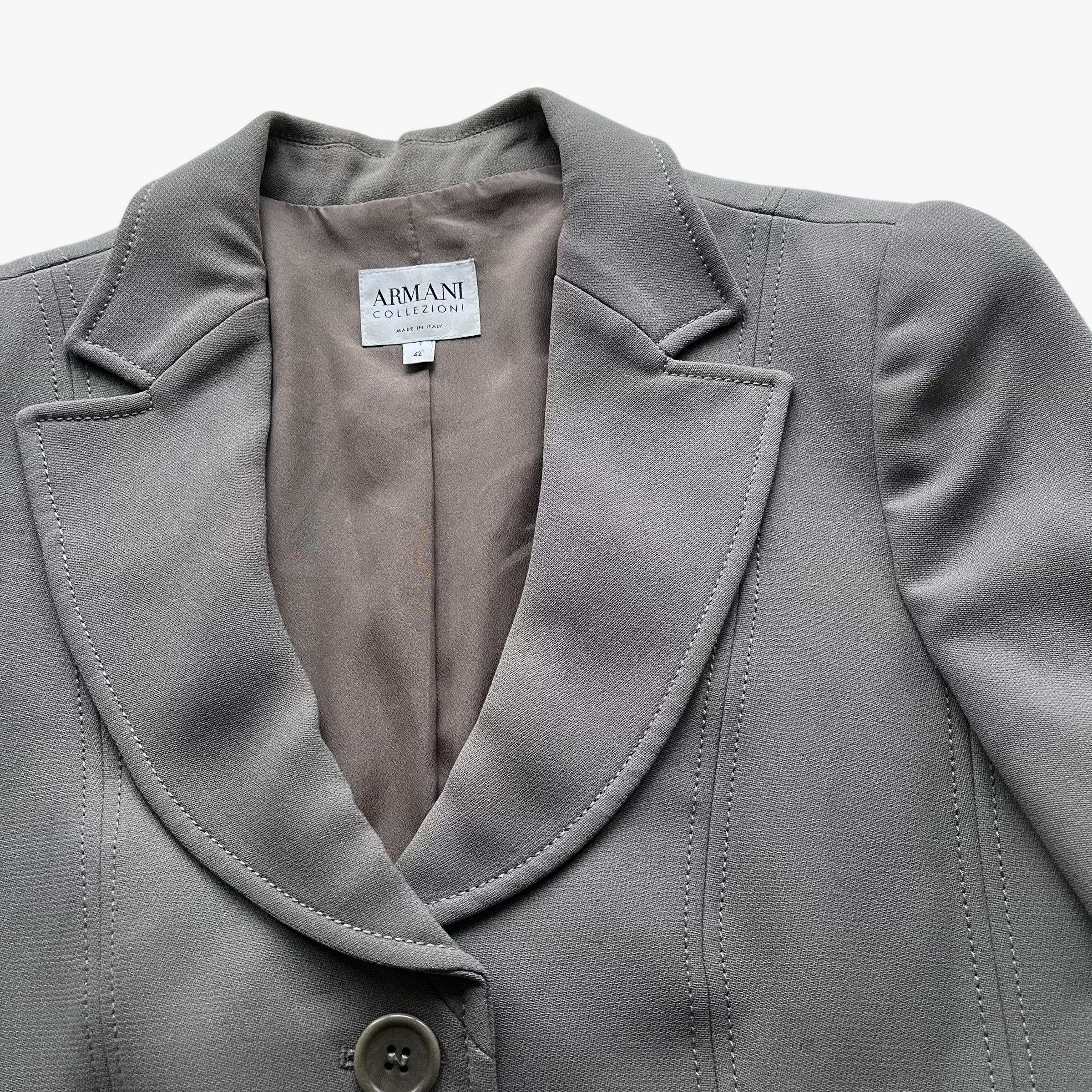 Armani Vintage Y2K Women's Armani Collezioni Grey Blazer Size S / US 4 / IT 40 - 5 Thumbnail