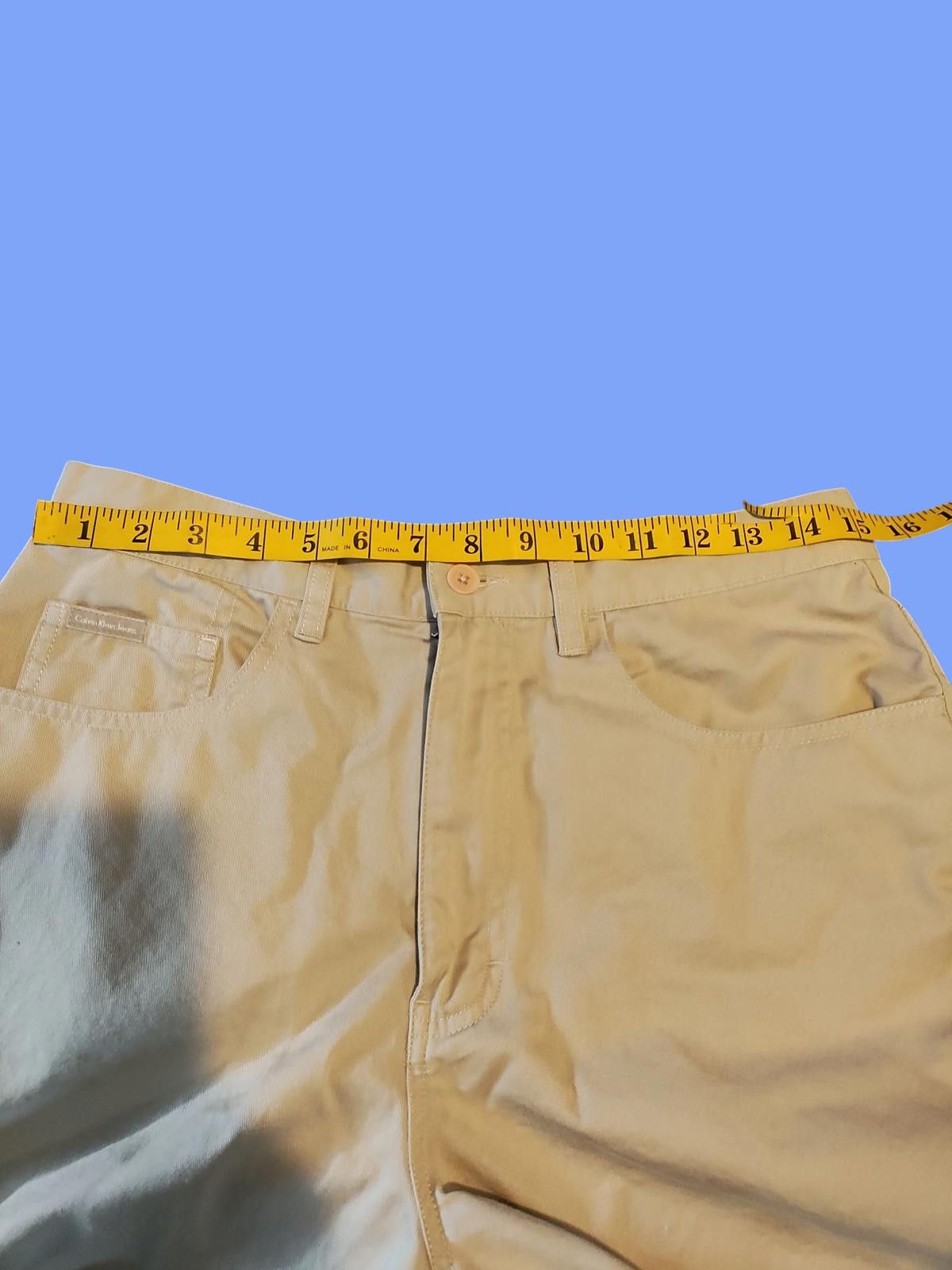 Designer Calvin Klein Women's Khaki Chino Shorts Size 34" / US 12 / IT 48 - 5 Thumbnail