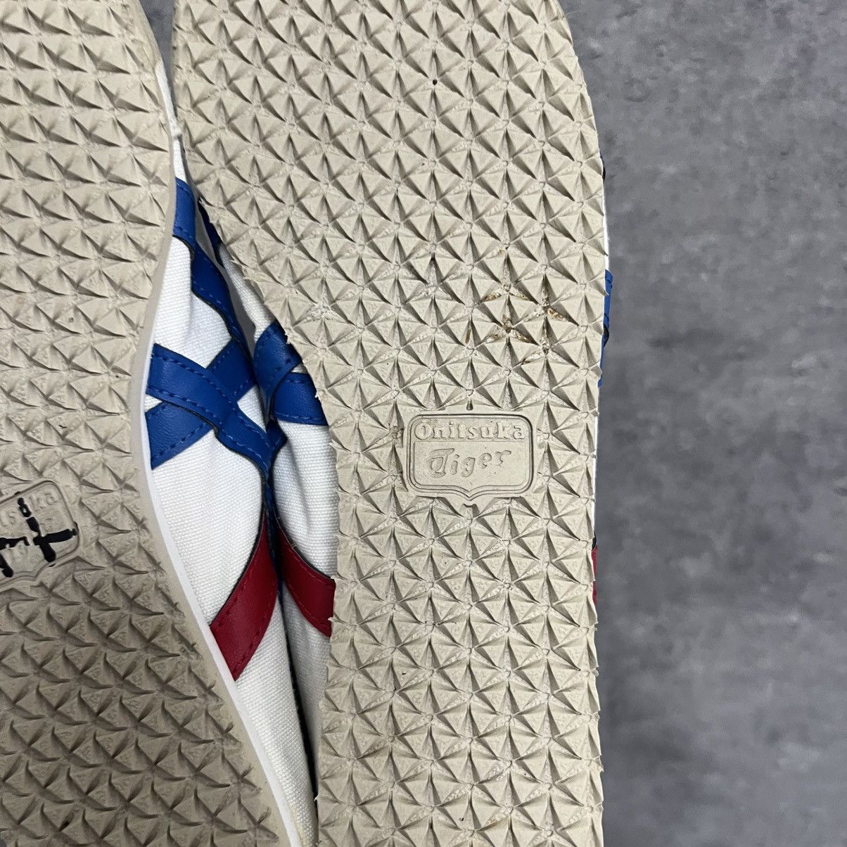 Onitsuka Tiger Vintage Shoes Asics Onitsuka Tiger Mexico 66 Kill Bill Size US 9 / EU 42 - 11 Thumbnail