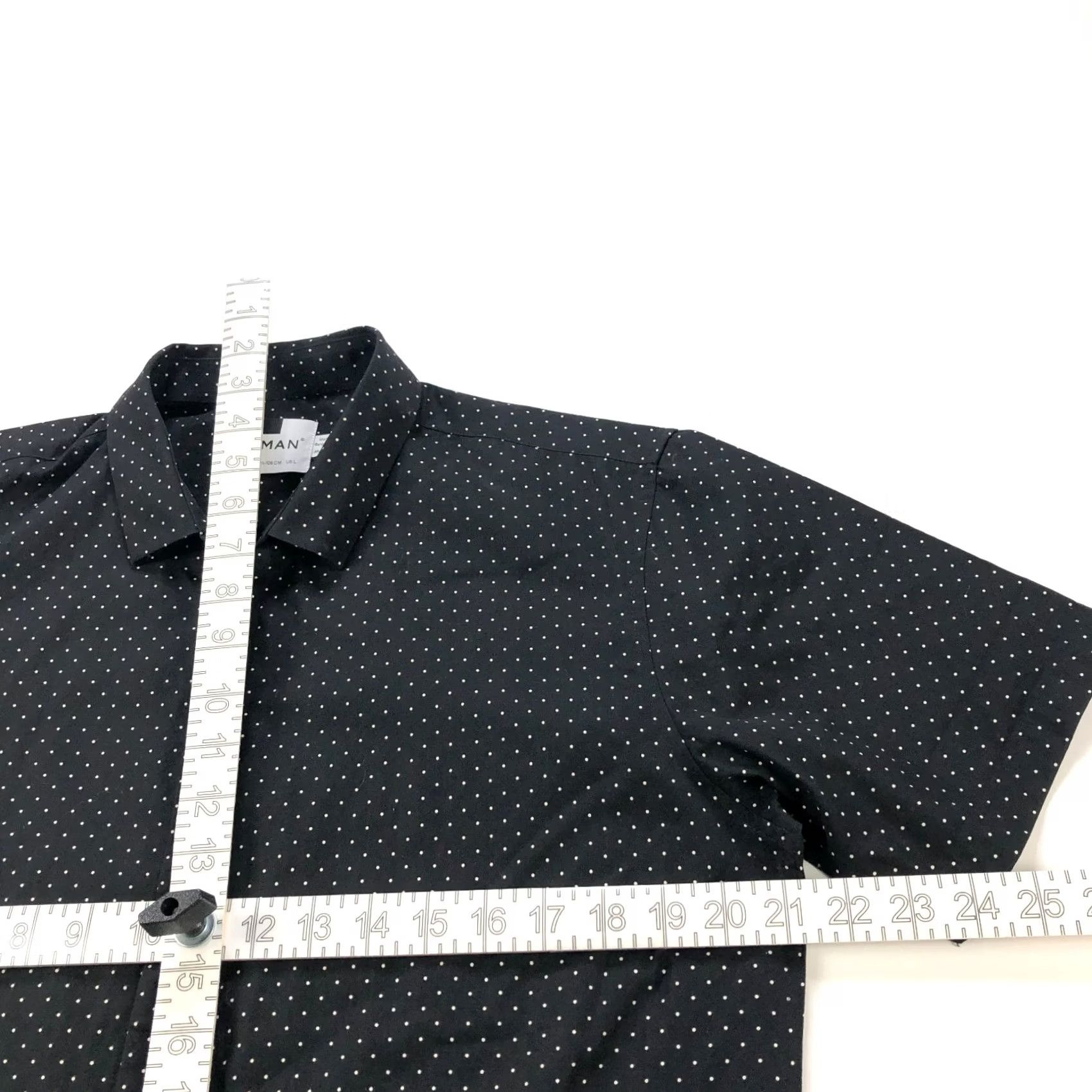 Topman Topman LG Button Short Sleeve Casual Collared Shirt Polka Dot Black White Shirt Men L Black White Polka Dot Button-Up Men Size US L / EU 52-54 / 3 - 3 Thumbnail