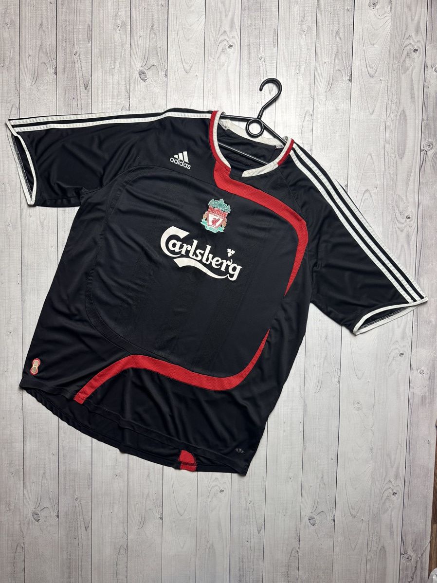 Adidas × Vintage Vintage adidas Liverpool black soccer jersey size XXL Size US XXL / EU 58 / 5 - 1 Thumbnail
