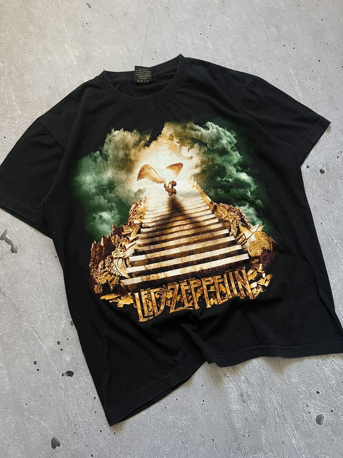 Other Solid Rock Led Zeppelin T-shirt Vintage Size L Size US L / EU 52-54 / 3 - 1 Thumbnail