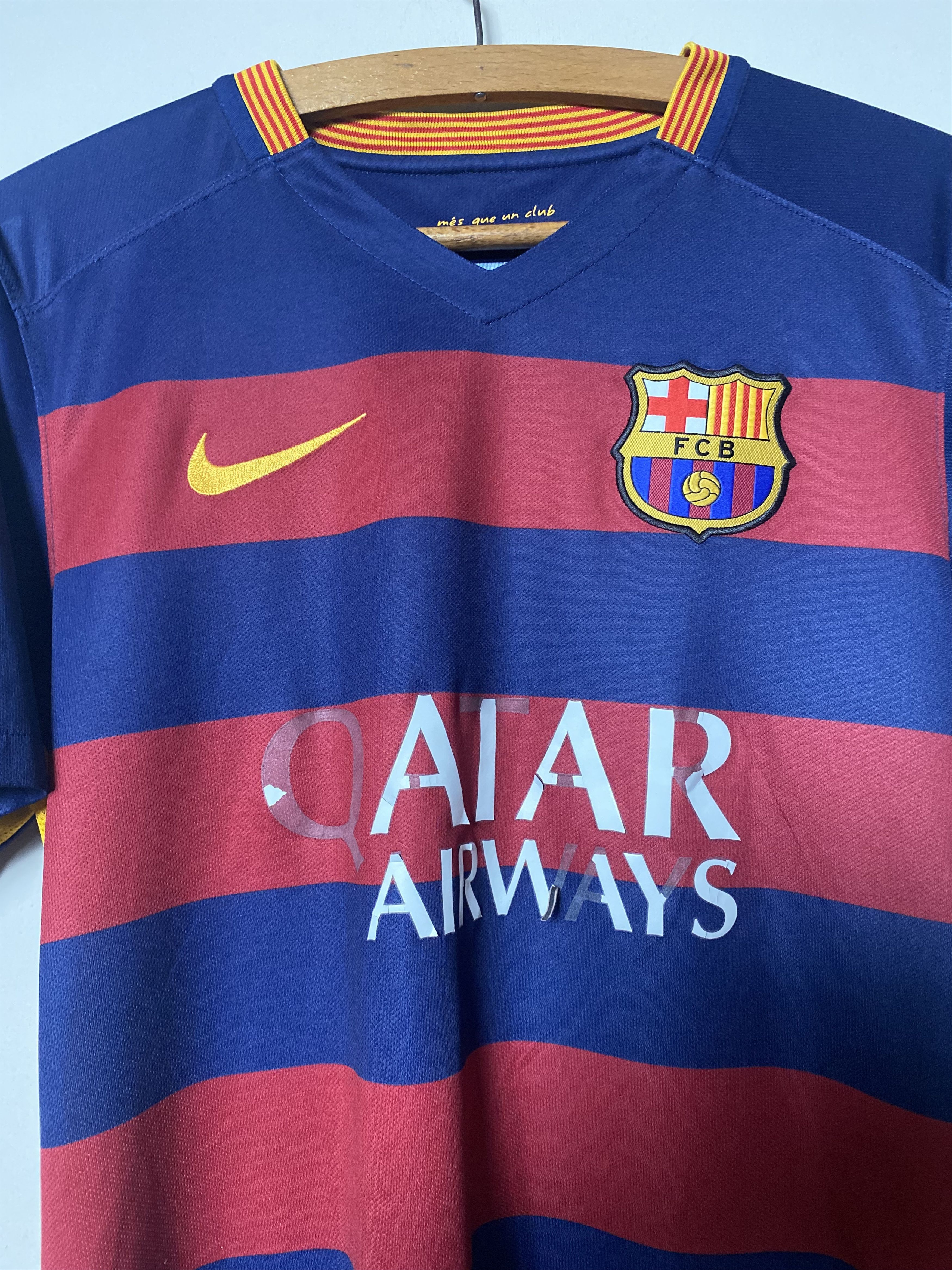 Nike F.C. BARCELONA #8 ALBA - 2015 - 2016 - S/M - Nike - UNIQUE Size US S / EU 44-46 / 1 - 3 Thumbnail