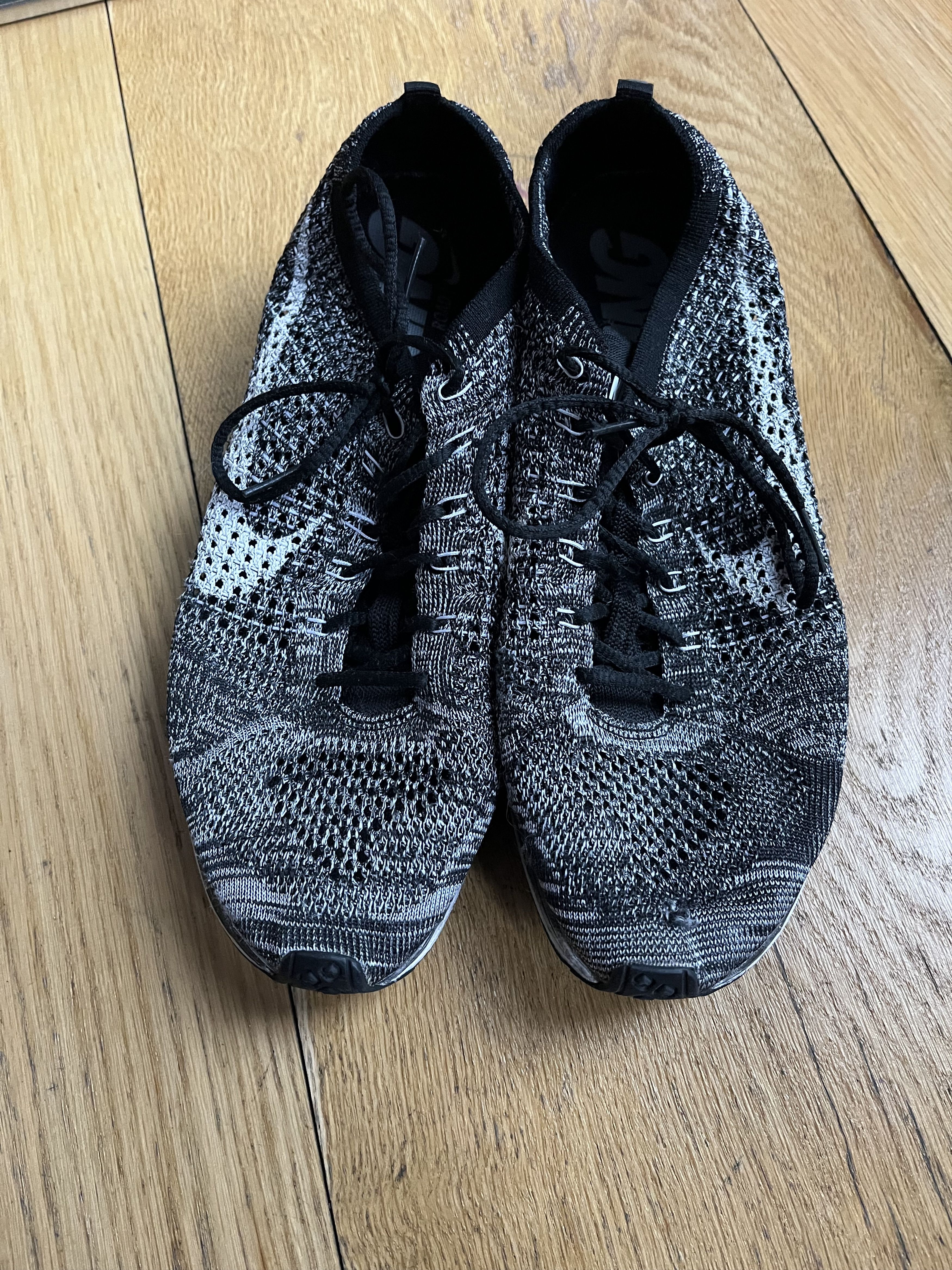 Nike Flyknit Racer Oreo 2.0 Size US 9.5 / EU 42-43 - 1 Thumbnail