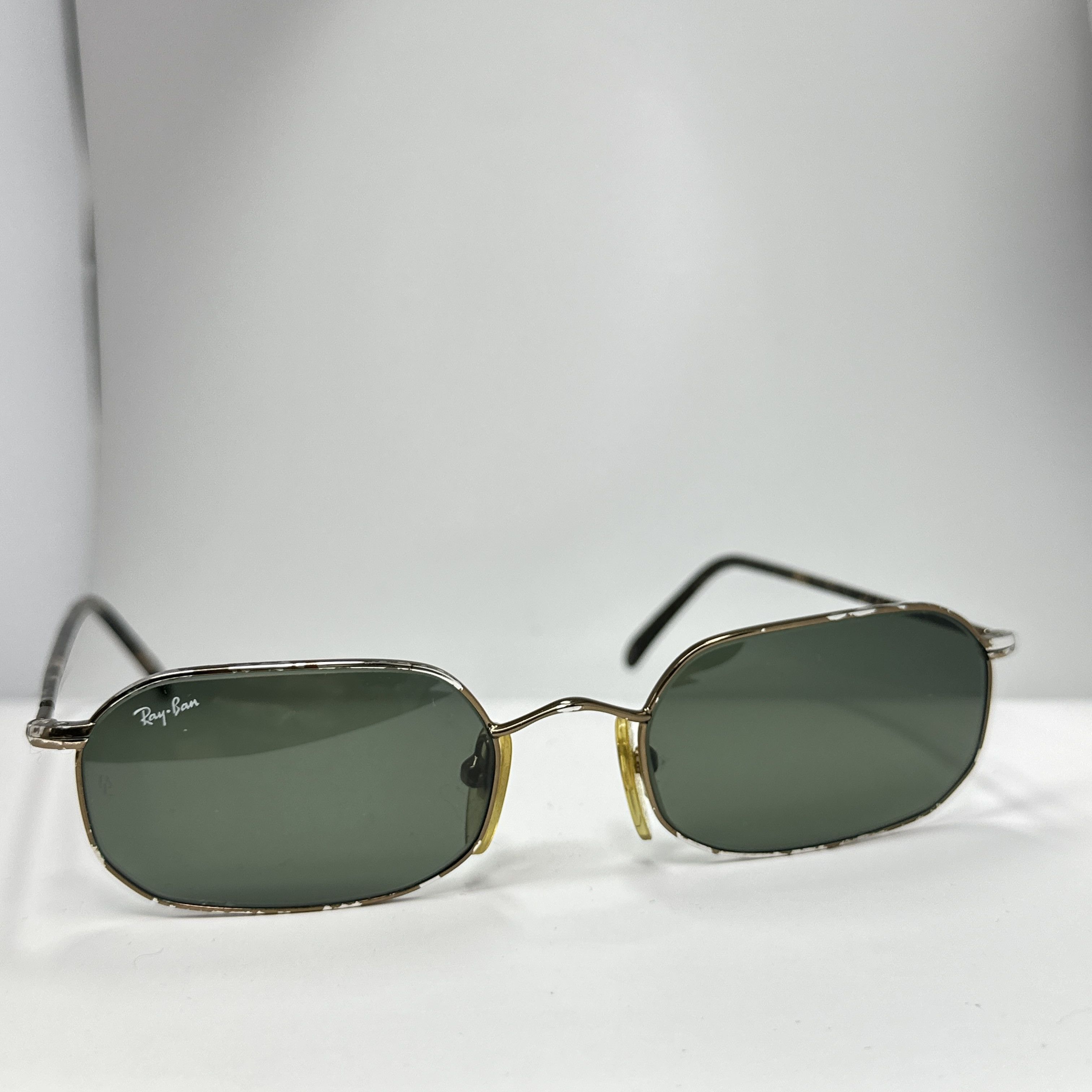 RayBan Vintage Avant Garde Old Money RayBan Sunglasses 00s Size ONE SIZE - 2 Thumbnail