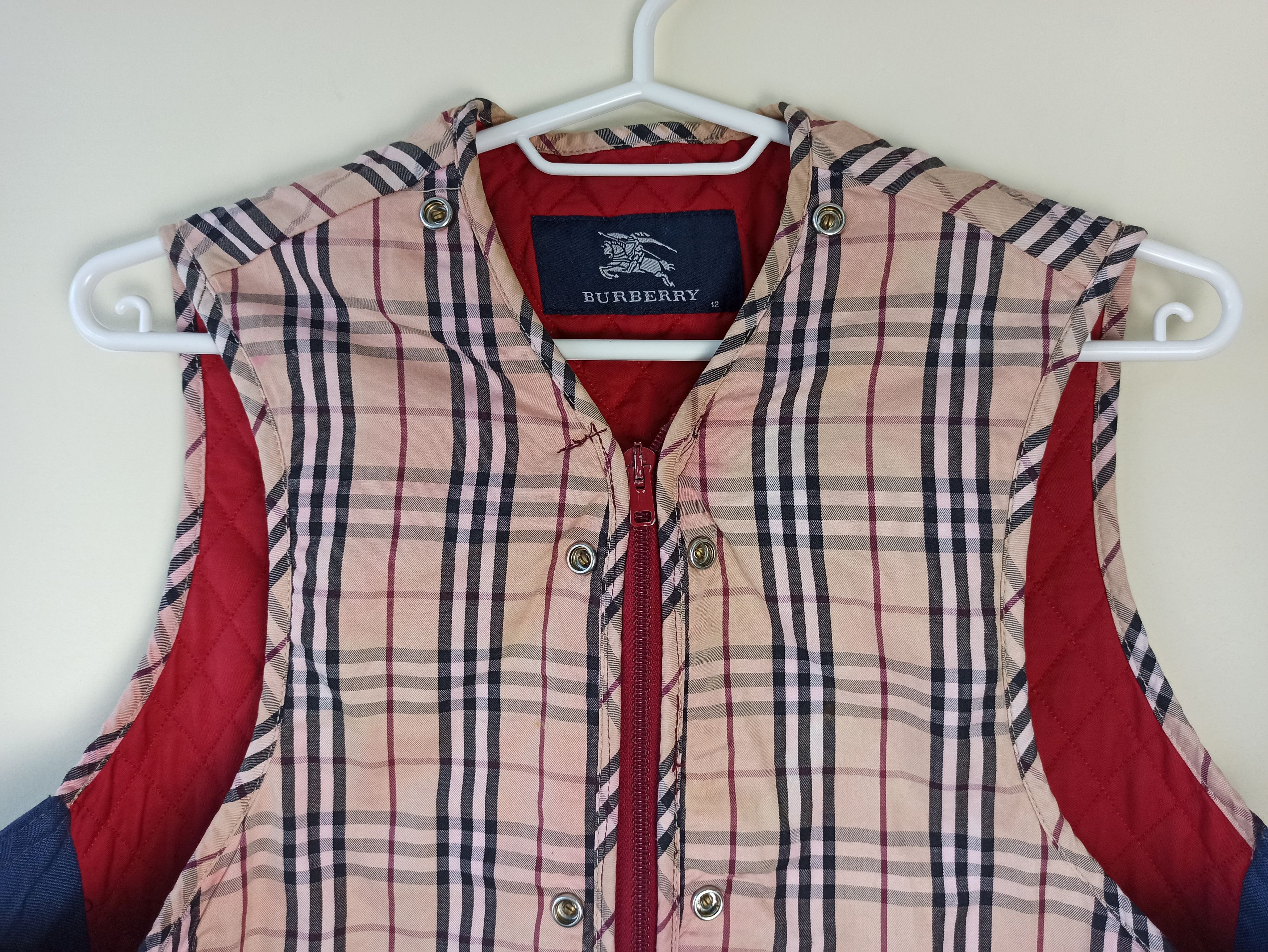 Burberry Burberry Kids Vest 12 YEARS Size US XXS / EU 40 - 3 Thumbnail