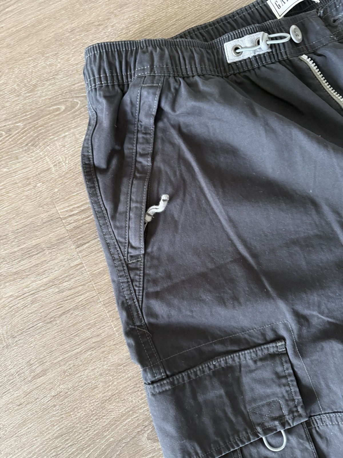 Gap Gap cargo grey pants Size US 35 - 2 Thumbnail