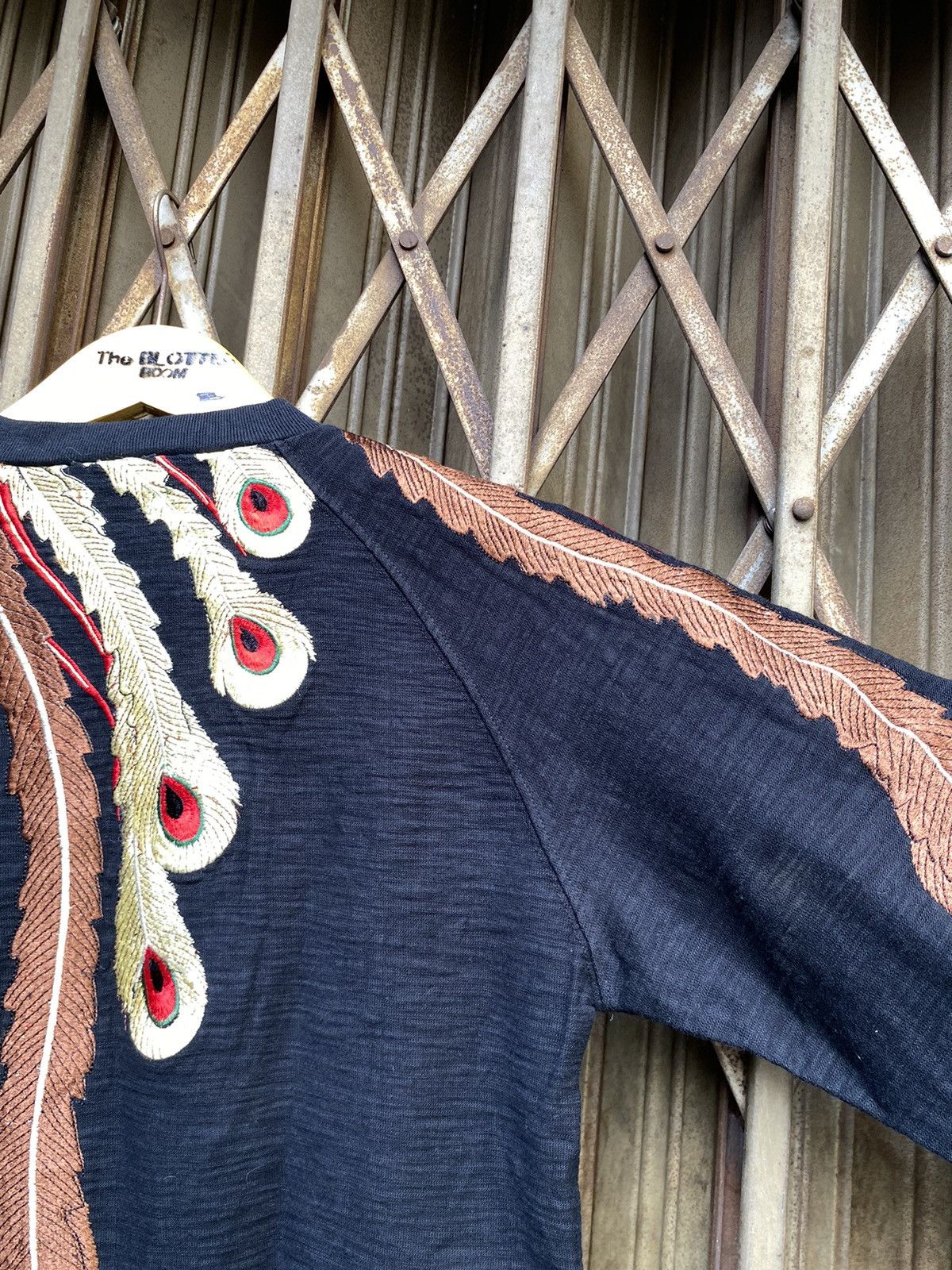 Japanese Brand Vintage Japenese Classic Script Deadstock Tee Size US S / EU 44-46 / 1 - 9 Thumbnail