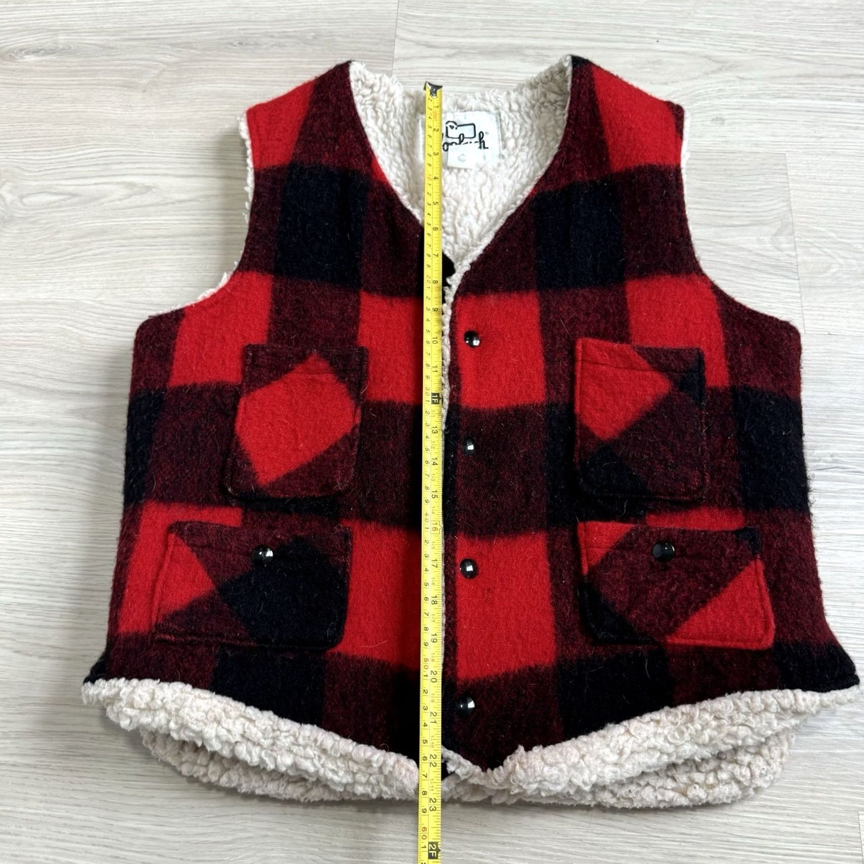 Vintage Woolrich Vintage Vest Mens Medium Red Black Sherpa Lined Buffalo Check Plaid Size US M / EU 48-50 / 2 - 8 Thumbnail