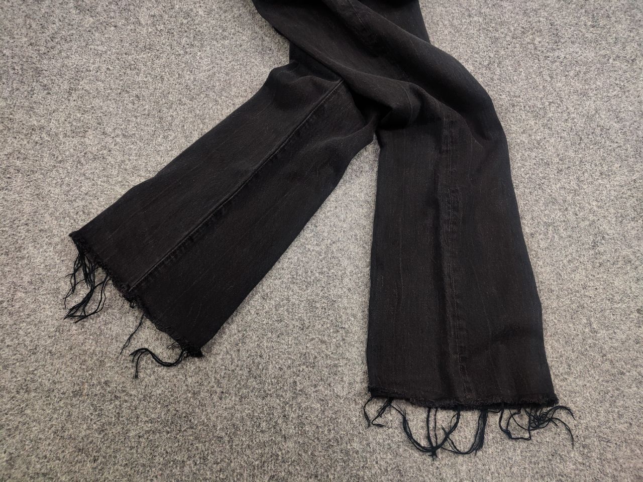 Helmut Lang Helmut Lang High Rise Raw Crop Black Stone Denim Jeans Size 28" / US 6 / IT 42 - 5 Thumbnail