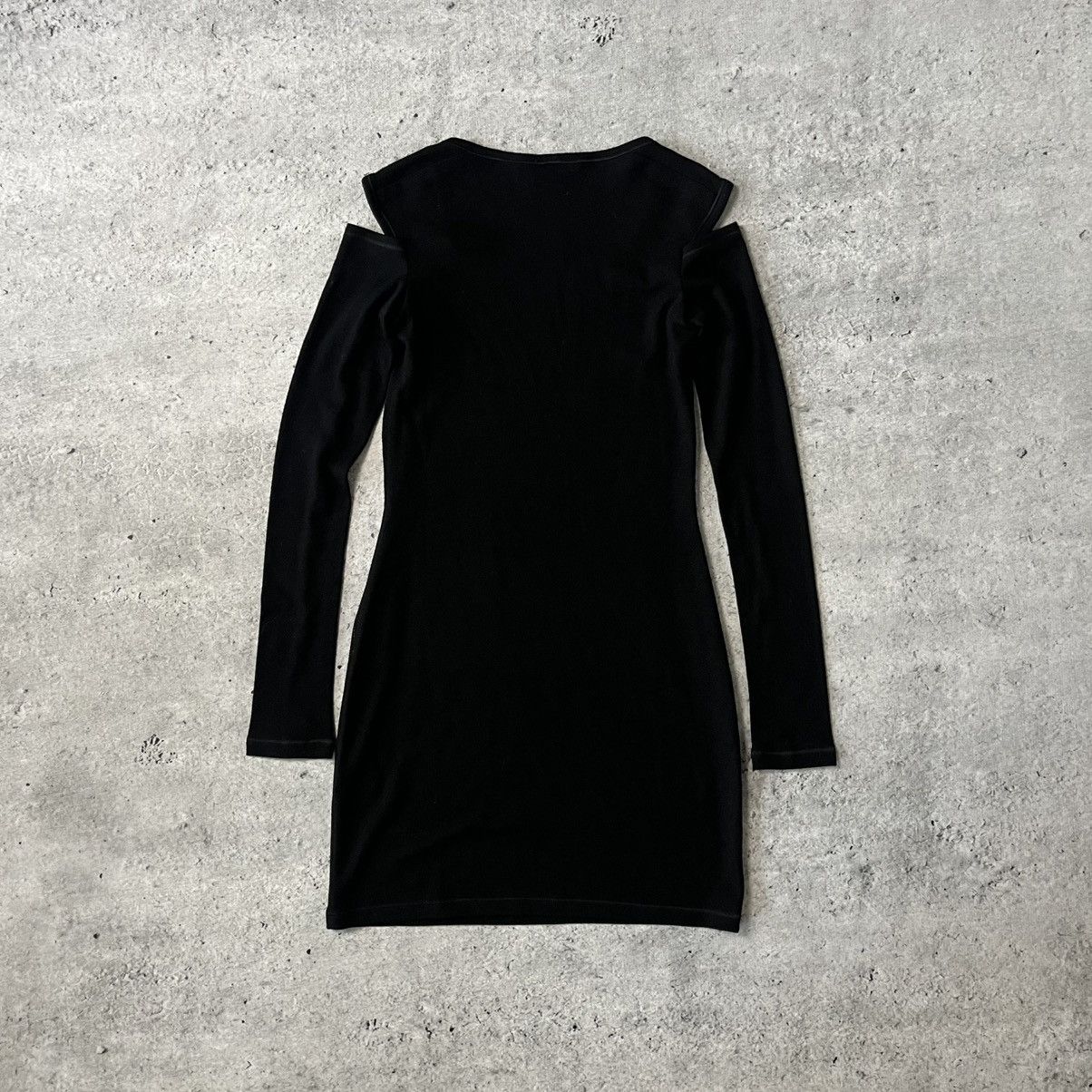 Helmut Lang Helmut Lang open shoulder wool skirt XS wool Size XS / US 0-2 / IT 36-38 - 2 Thumbnail