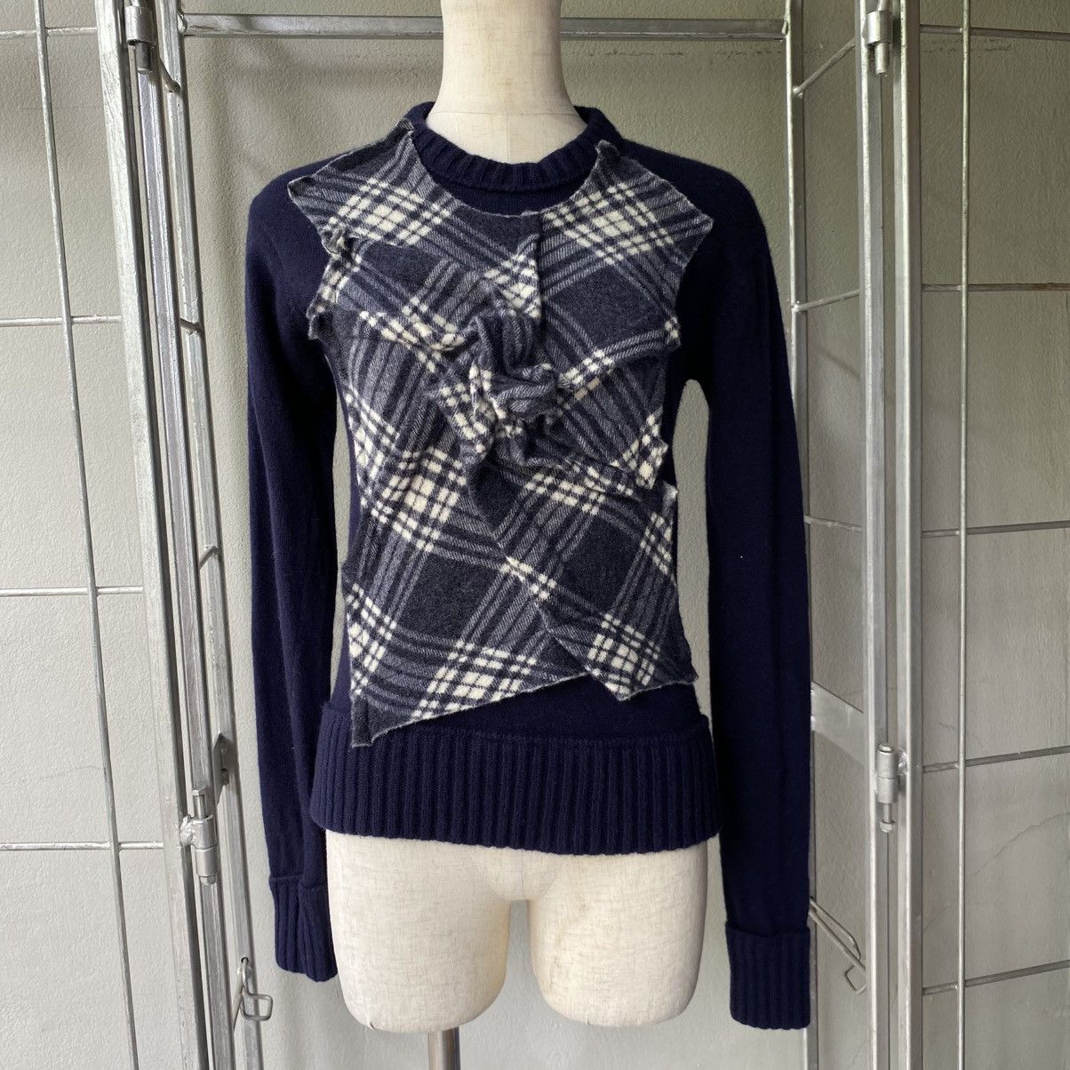 Japanese Brand A/T Navy Blue Sweater with Plaid Ruffle Front Size S / US 4 / IT 40 - 10 Thumbnail