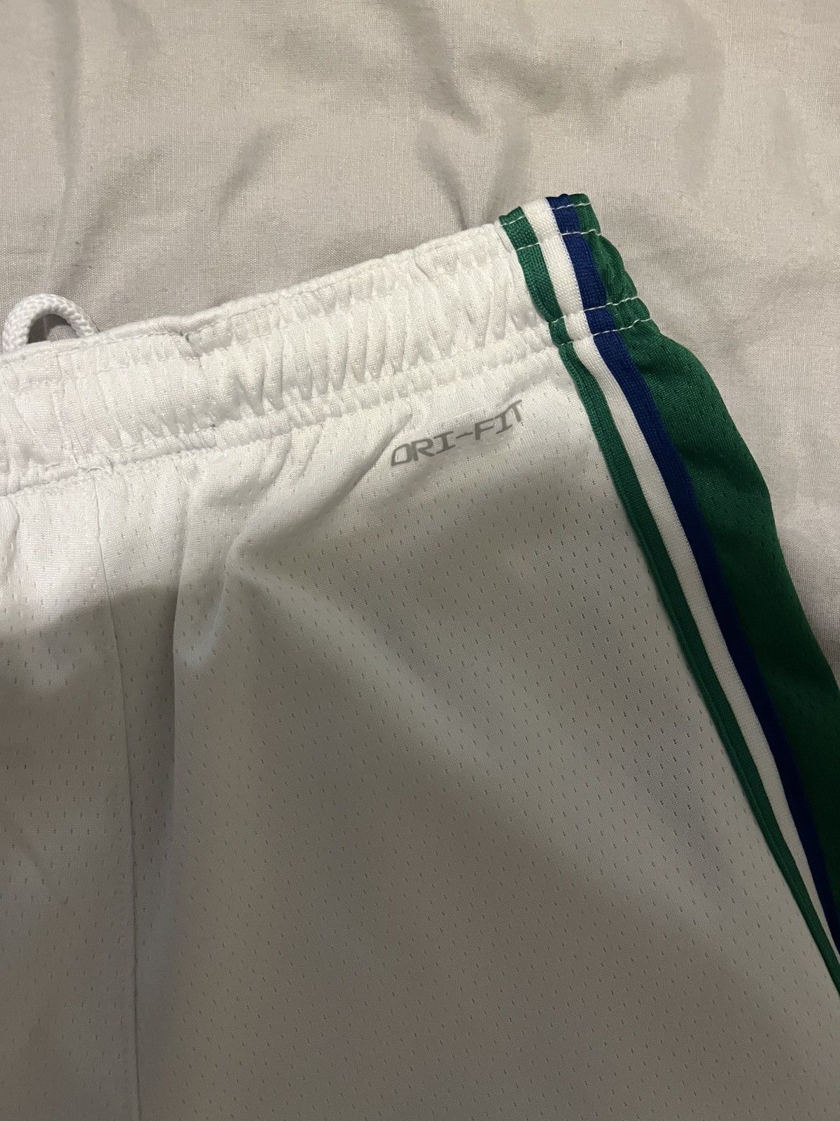 Nike Basketball Shorts Size US 30 / EU 46 - 6 Thumbnail