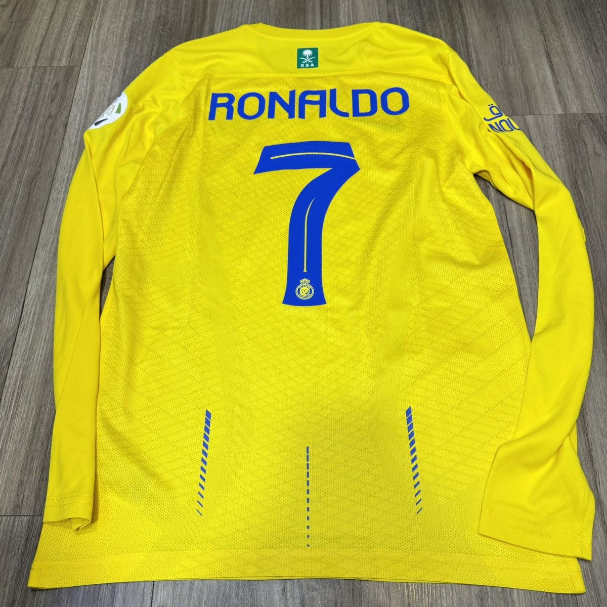 Nike AL Nassr 23/24 Longsleeves home shirt #7 Ronaldo (Bnwt) Size US S / EU 44-46 / 1 - 2 Thumbnail
