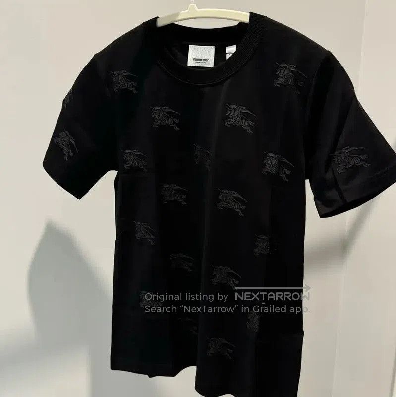 Burberry Burberry Black Cotton Women's T-Shirt. Size XXS / US 00 / IT 34 - 1 Thumbnail