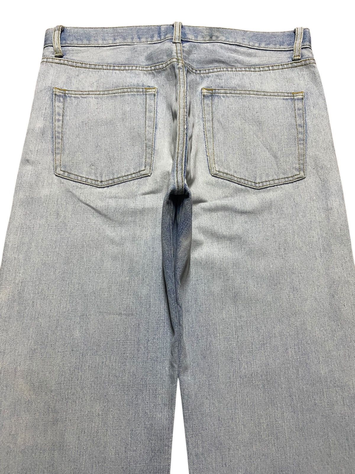 Japanese Brand Vintage Japanese Brand Light Wash Distressed Loose Jeans Size US 34 / EU 50 - 4 Thumbnail