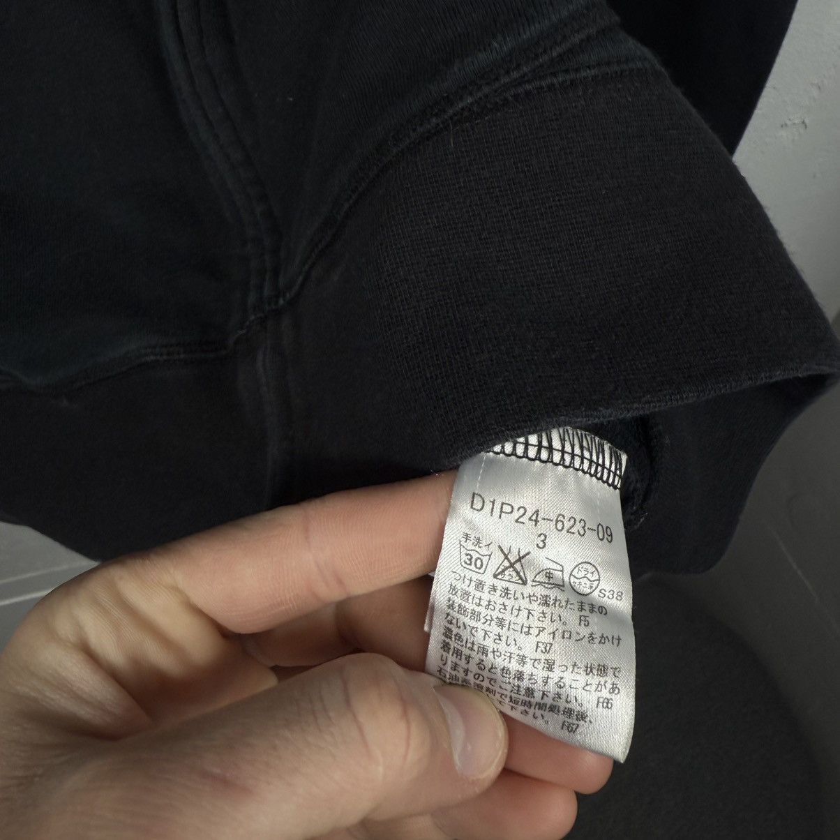 Burberry Vintage Burberry Black Label Fur Zip Hoodie Size US M / EU 48-50 / 2 - 7 Thumbnail