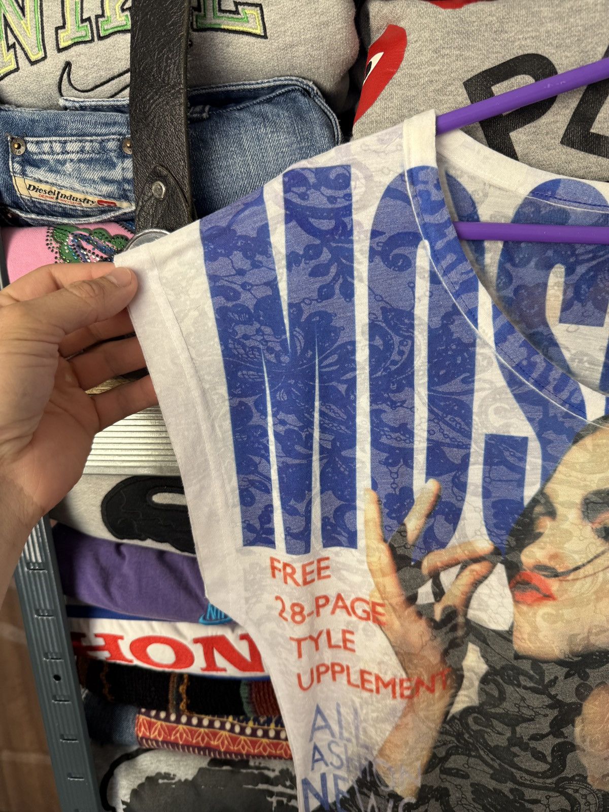 Love Moschino VINTAGE LOVE MOSCHINO Y2K TEE SHIRT Size L / US 10 / IT 46 - 7 Thumbnail