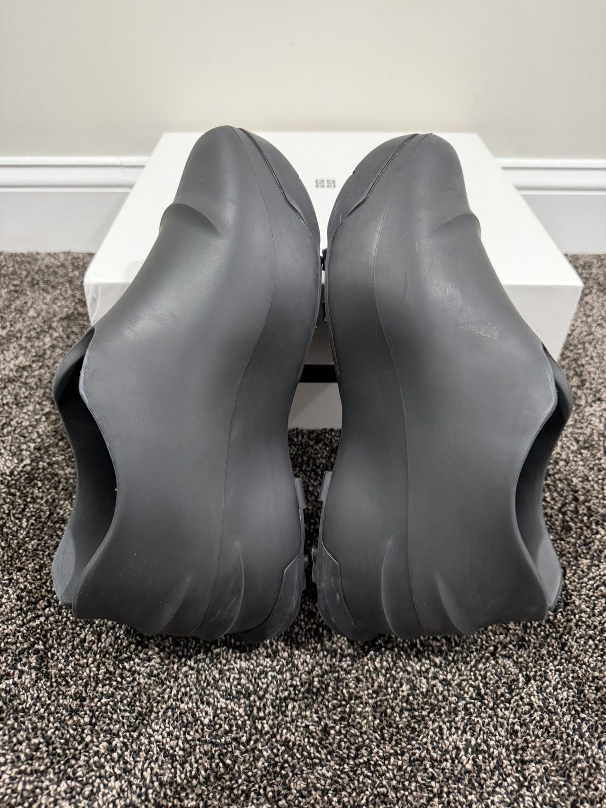 Givenchy Givenchy Monumental Mallow Matte Black OG Low Shoe Size US 10 / EU 43 - 7 Thumbnail