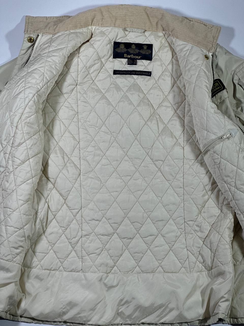 Barbour Women's milky Barbour jacket, size 38 (US-8) Size M / US 6-8 / IT 42-44 - 2 Thumbnail