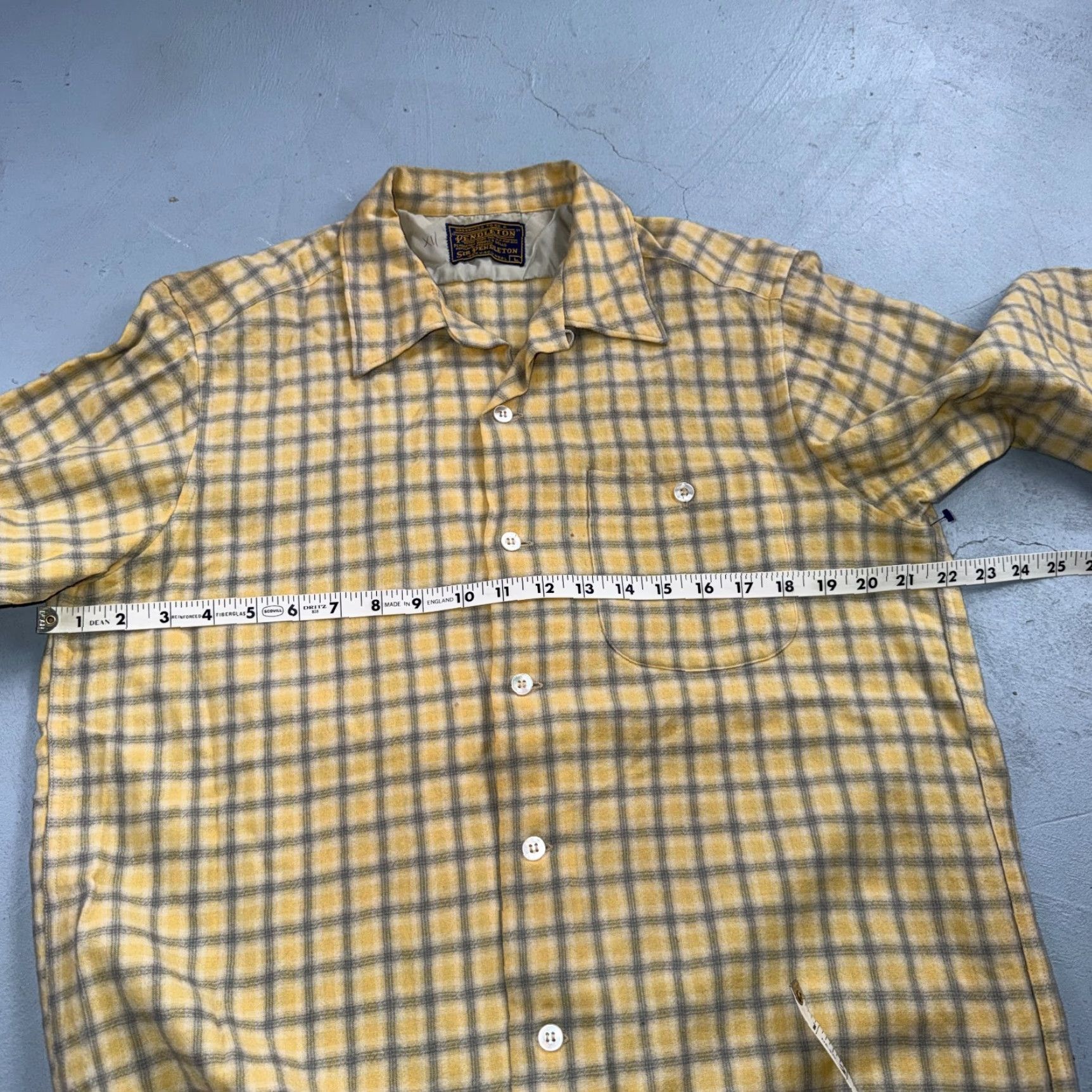 Pendleton Pendleton Shirt Vintage 1960s Board Shirt Wool Flannel Plaid Checkered Yellow Long Sleeve Button-Up Collared Casual Mens L Size US L / EU 52-54 / 3 - 6 Thumbnail