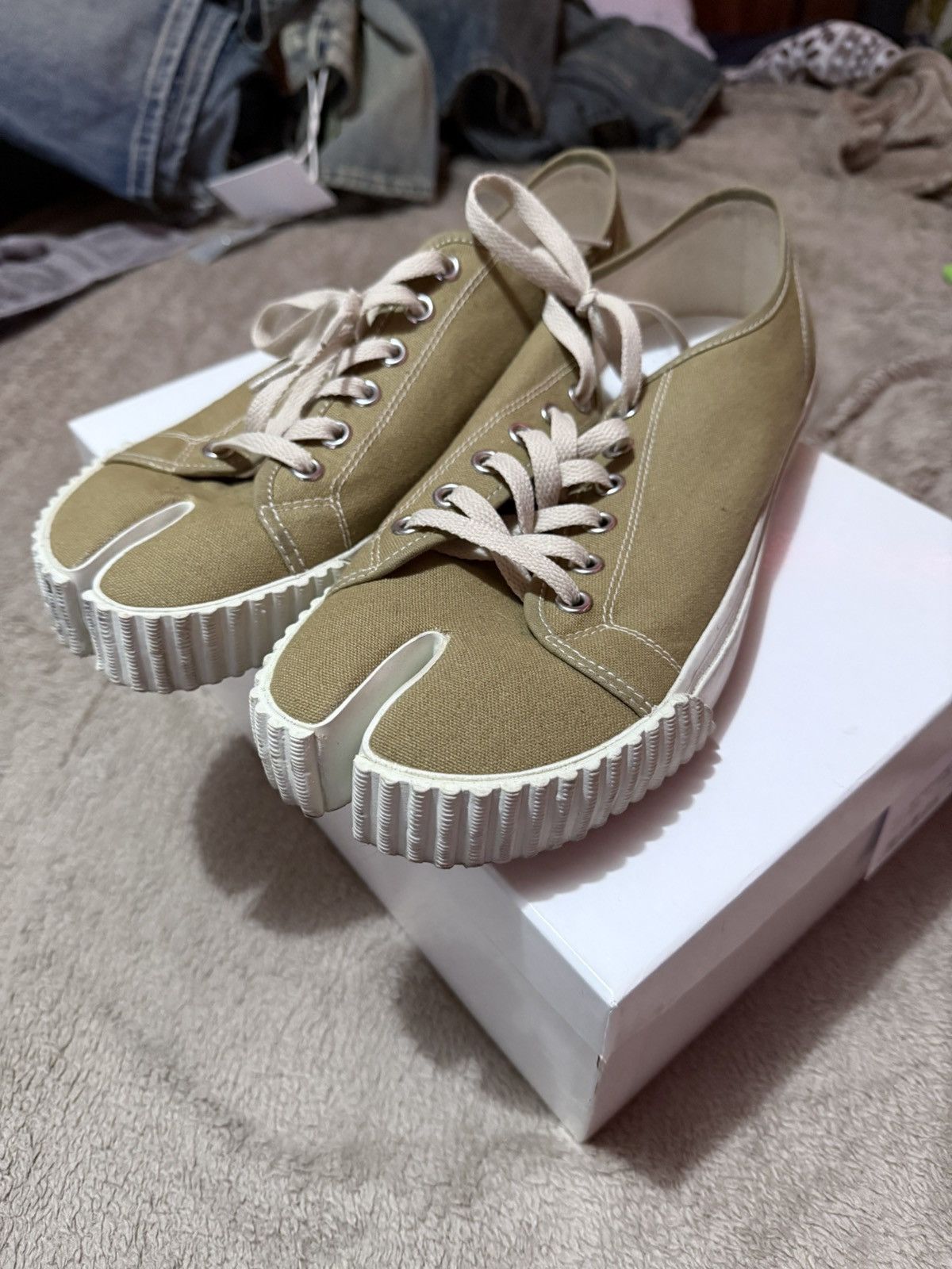 Maison Margiela RARE!!! Green Margiela Tabi Size US 11 / EU 44 - 1 Thumbnail